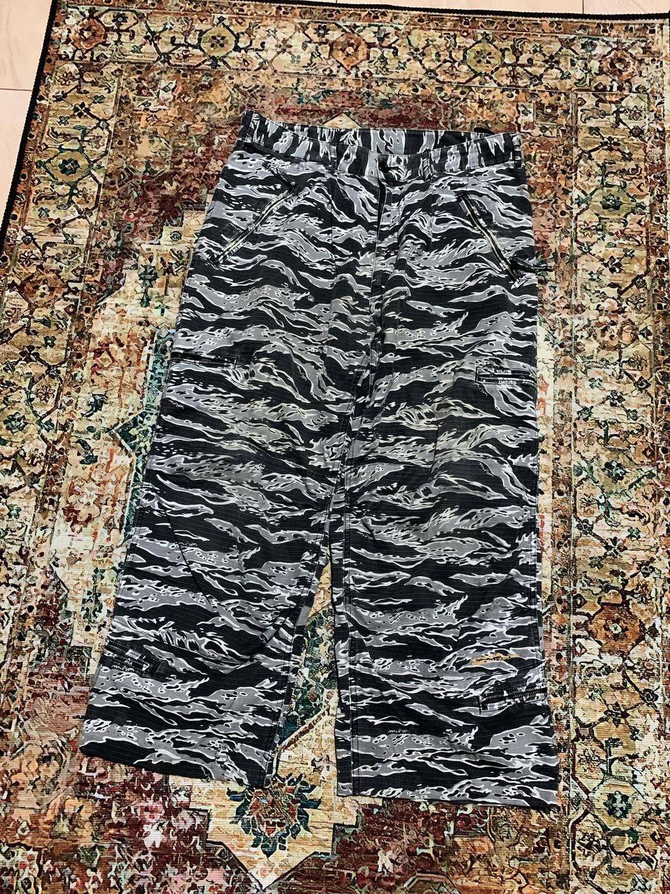 Wtaps WTAPS TIGER CAMO CARGO POCKET PANTS Size US 33 - 3 Thumbnail