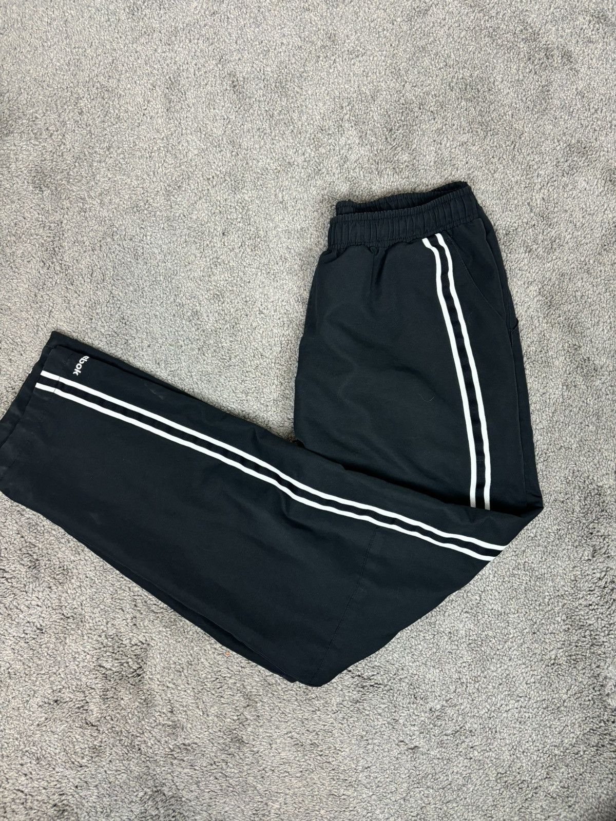 Reebok Y2k black with white striped net lined reebok track pants Size US 30 / EU 46 - 1 Thumbnail
