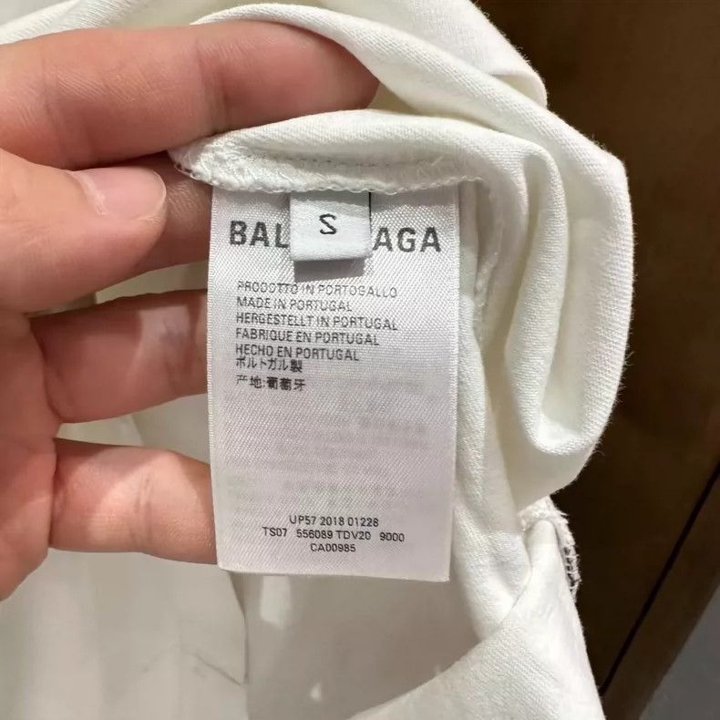 Balenciaga Balenciaga Rainbow embroidered white short sleeves Size US S / EU 44-46 / 1 - 4 Thumbnail