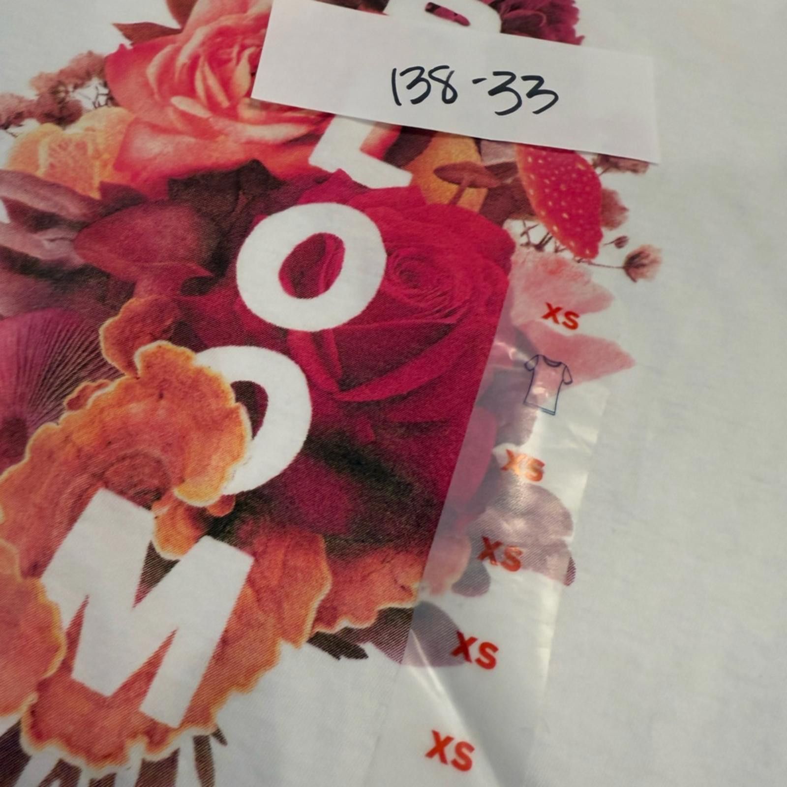 Old Navy Old Navy graphic floral short sleeve tee shirt SZ XS Size XS / US 0-2 / IT 36-38 - 8 Thumbnail