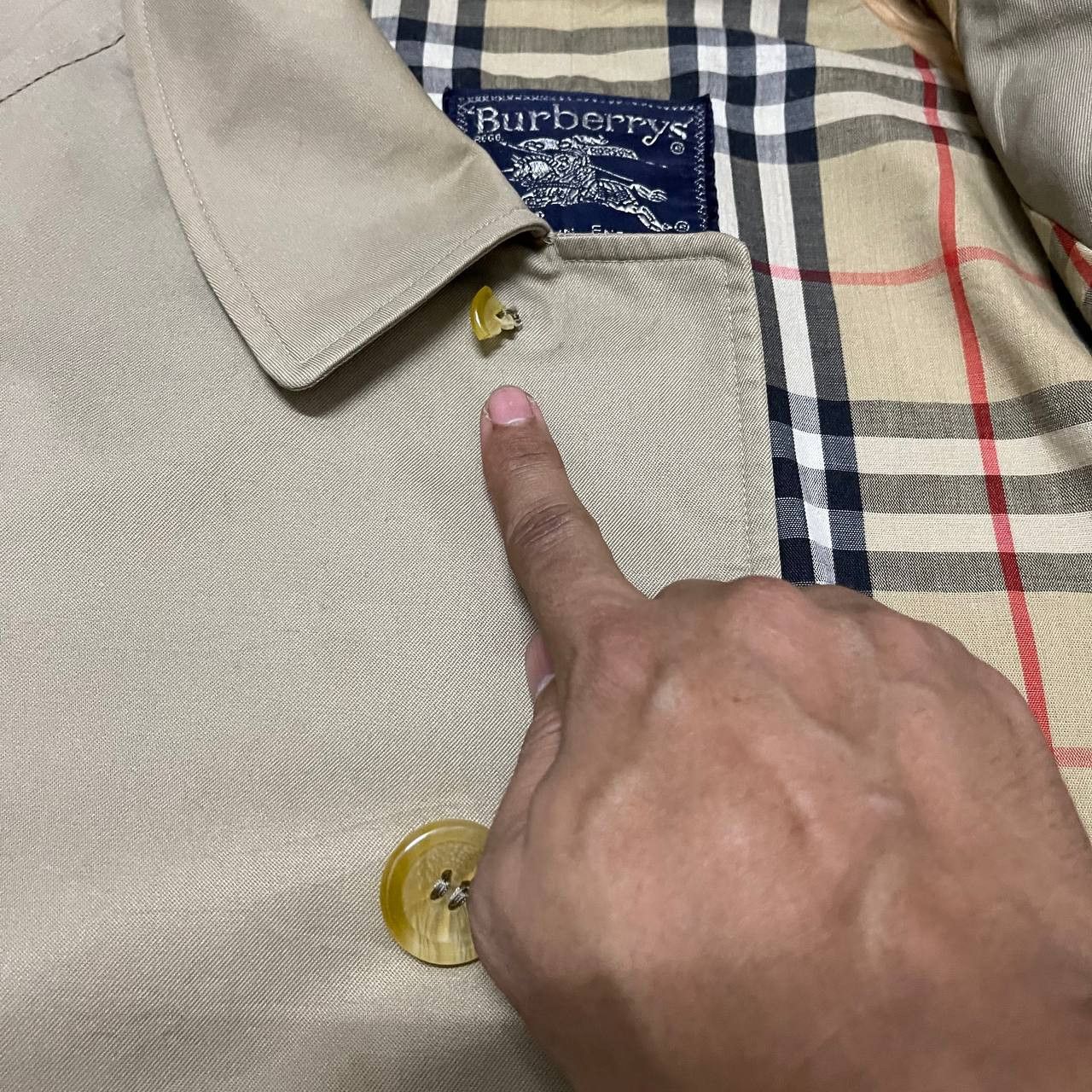 Burberry Vintage Burberry Nova Check Trench Coat England Made Size US M / EU 48-50 / 2 - 9 Thumbnail