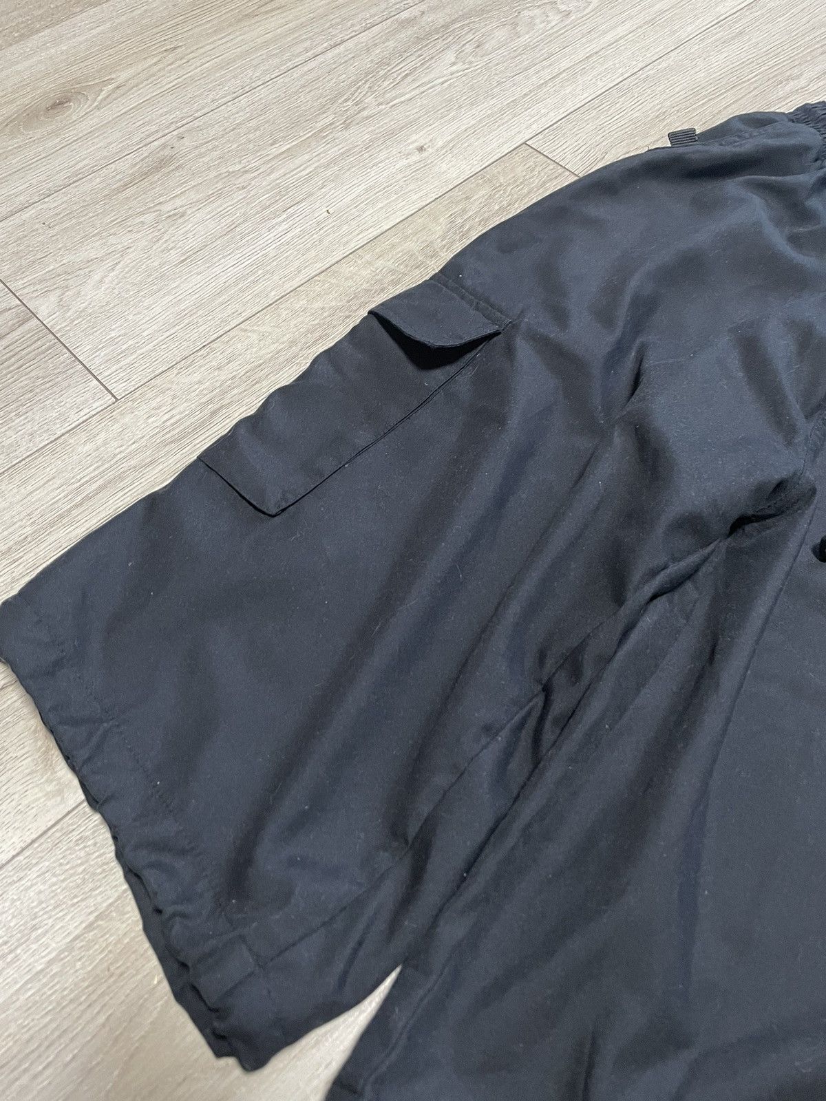Nike Vintage Nike Premier Y2K Nylon Cargo Shorts Black Size M Size US 32 / EU 48 - 8 Thumbnail