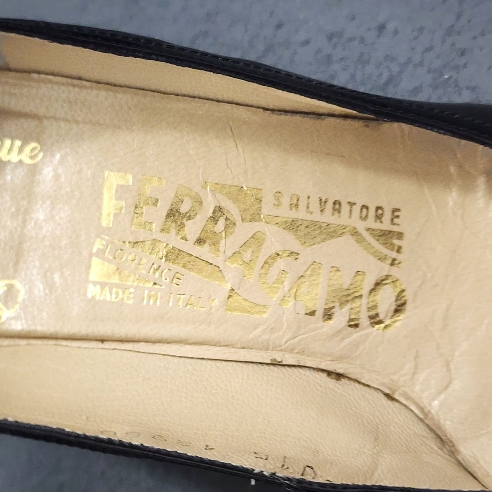 Salvatore Ferragamo VINTAGE Salvatore Ferragamo Pumps Womens 6B Black Leather Italy 2" Heel Pump Womens Mens? Size US 6 / IT 36 - 5 Thumbnail