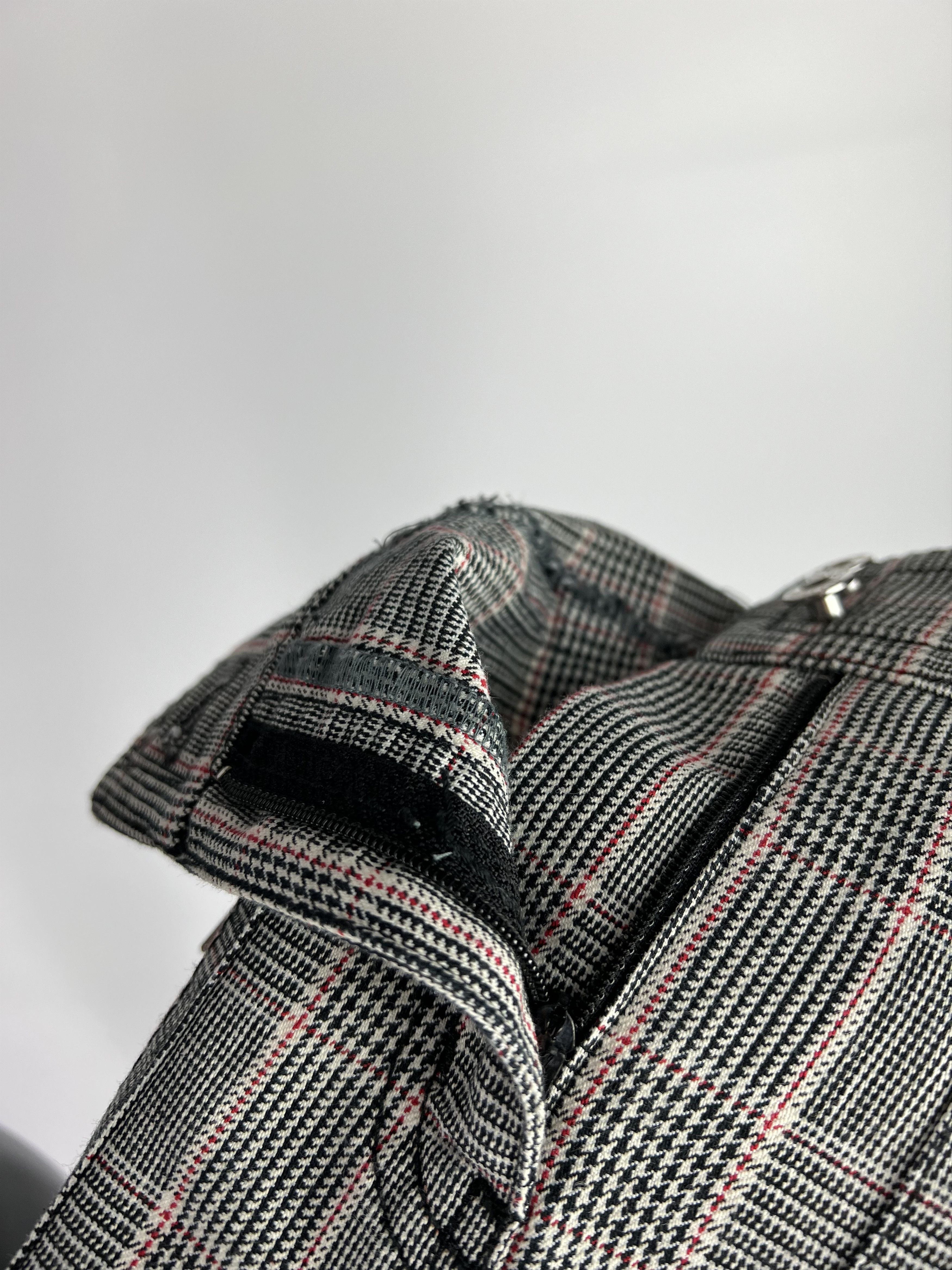 Moschino × Vintage Rare VTG Moschino Jeans Donna Check Mini Skirt US8 IT42 Size 28" / US 6 / IT 42 - 9 Thumbnail