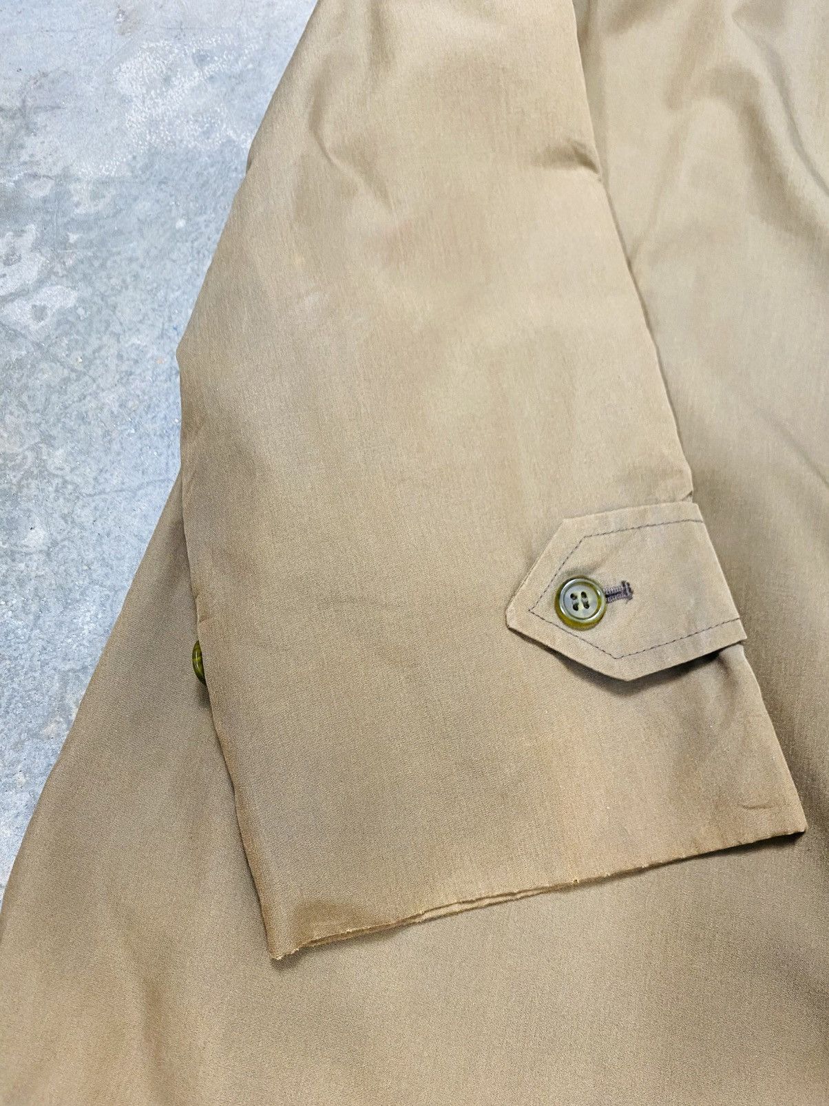 Burberry Vintage Burberry Hidden Buttons Trench Coat Size US L / EU 52-54 / 3 - 7 Thumbnail
