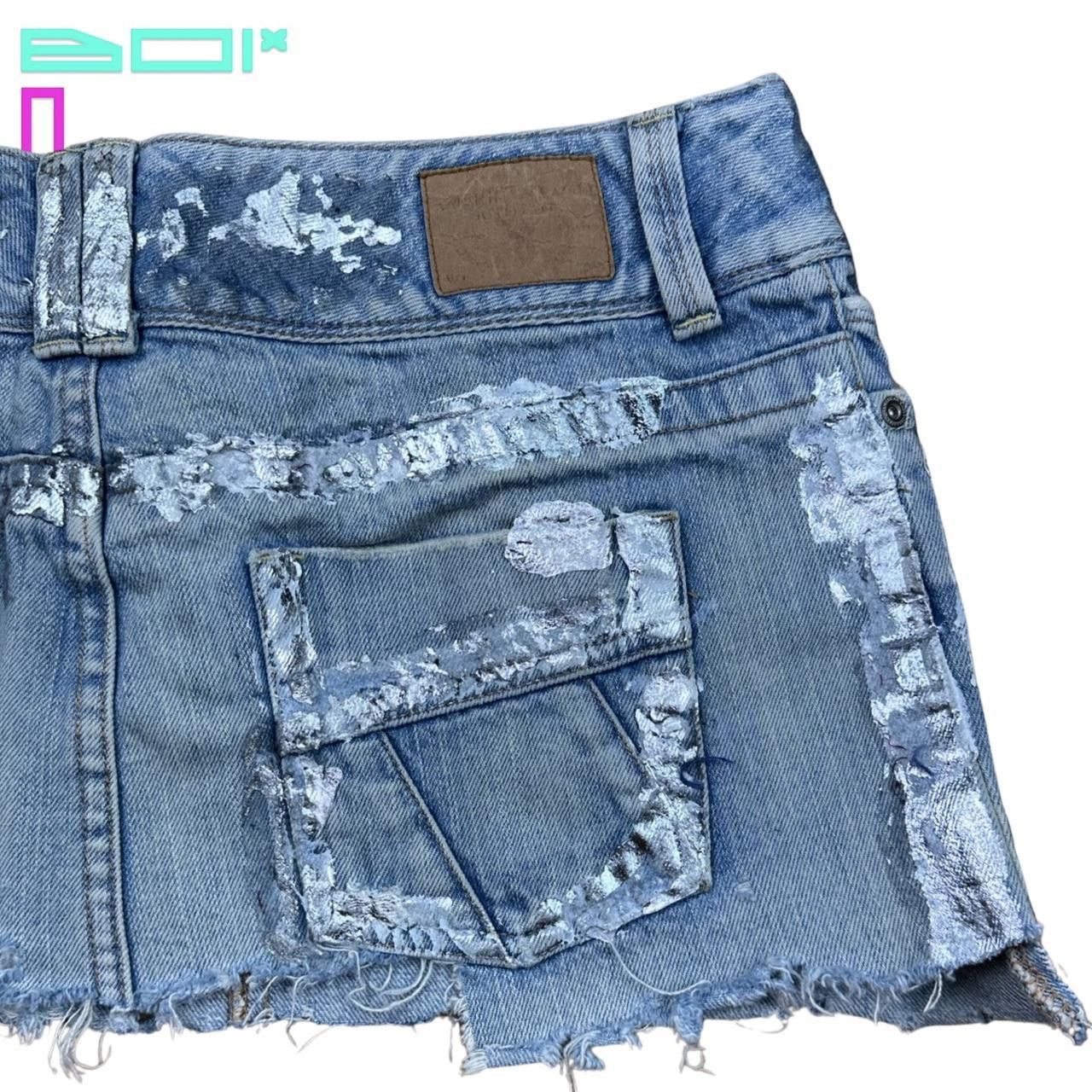 American Eagle Outfitters ASTROBOI* BLUE DENIM MINI SKIRT WITH SILVER PAINT_ SIZE 4 Size 27" / US 4 / IT 40 - 6 Thumbnail