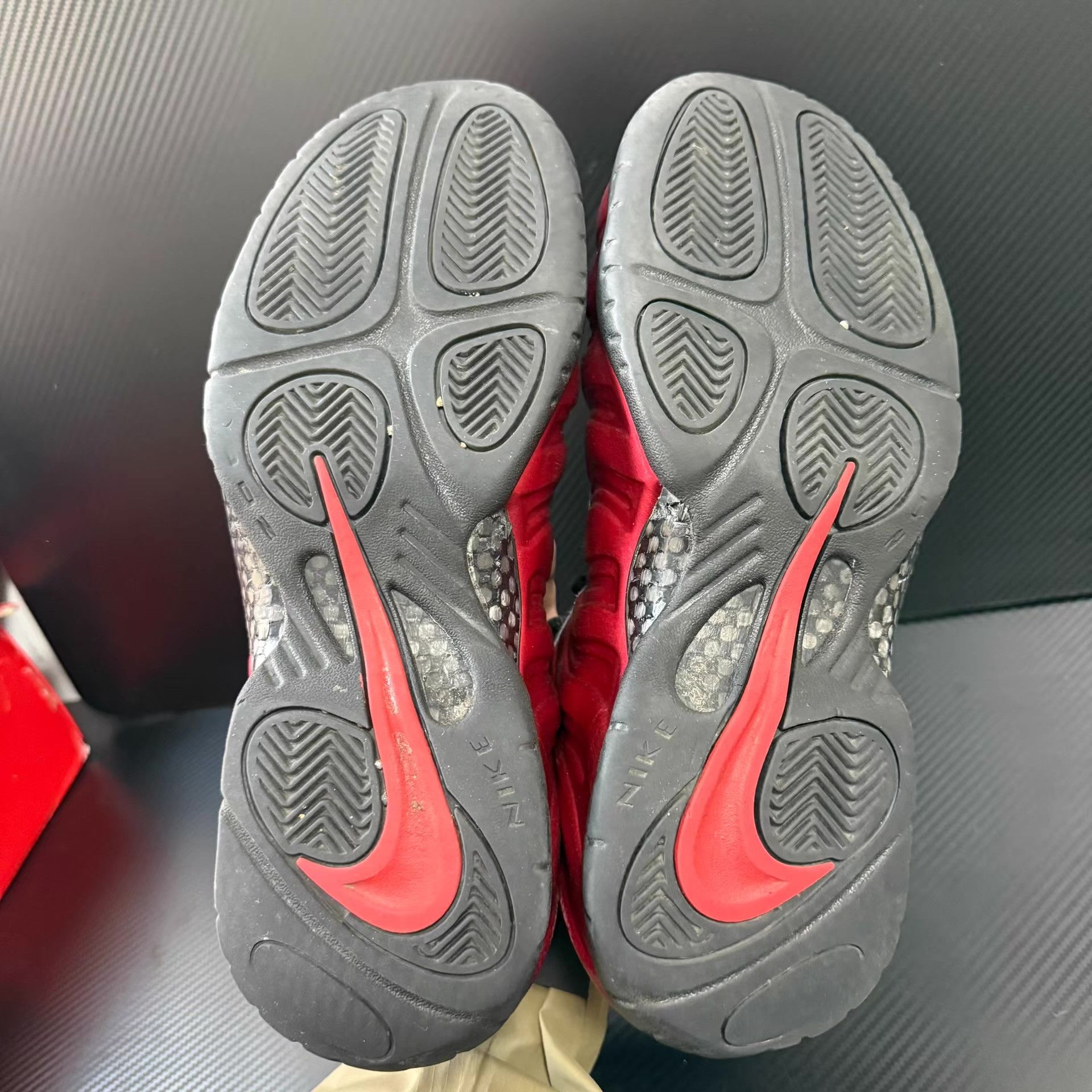 Nike Nike Air Foamposite One Q10 Size US 9.5 / EU 42-43 - 4 Thumbnail