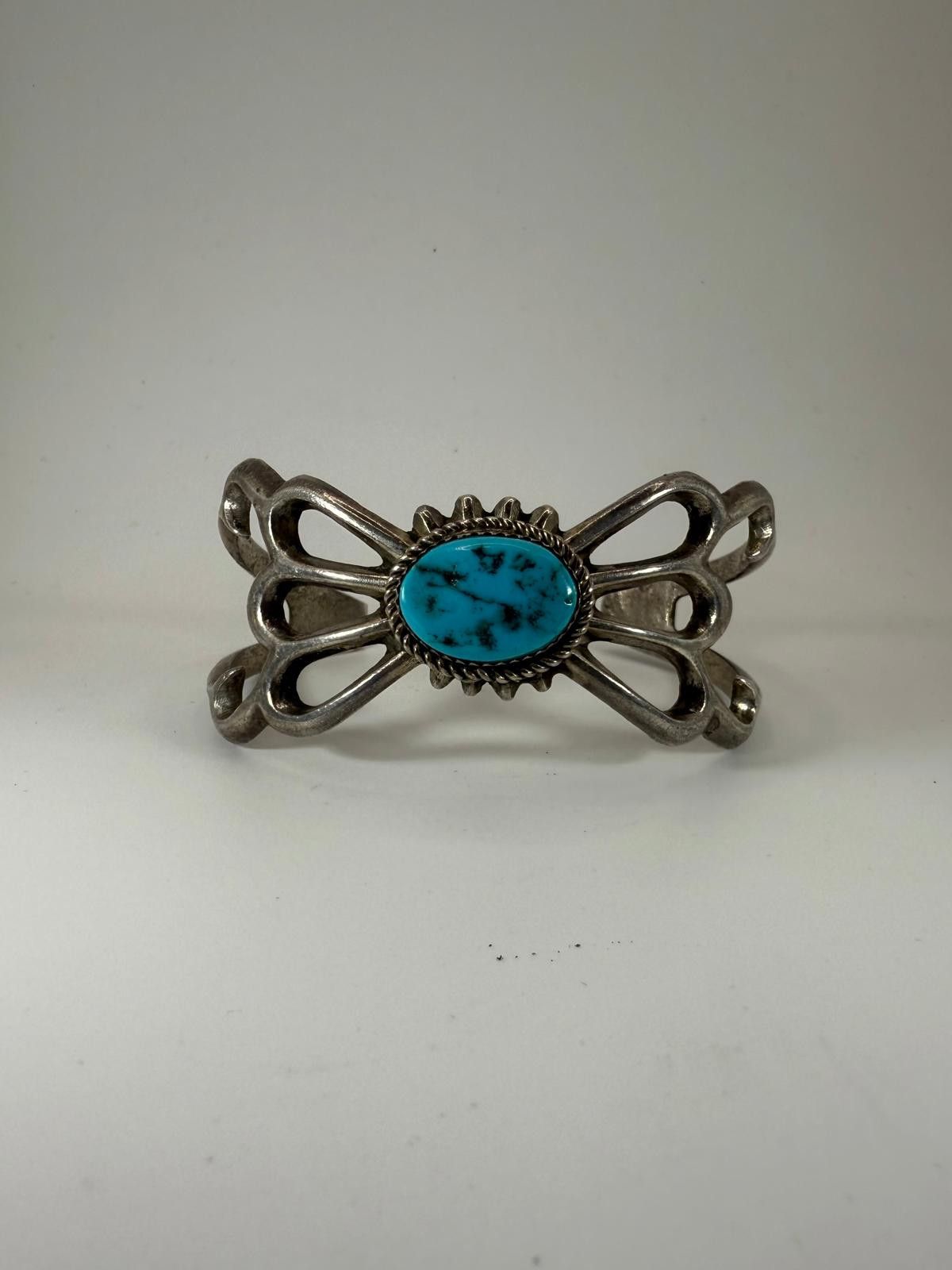 Designer 60's Turquoise Center Stone Navajo Bracelet Size ONE SIZE - 1 Thumbnail