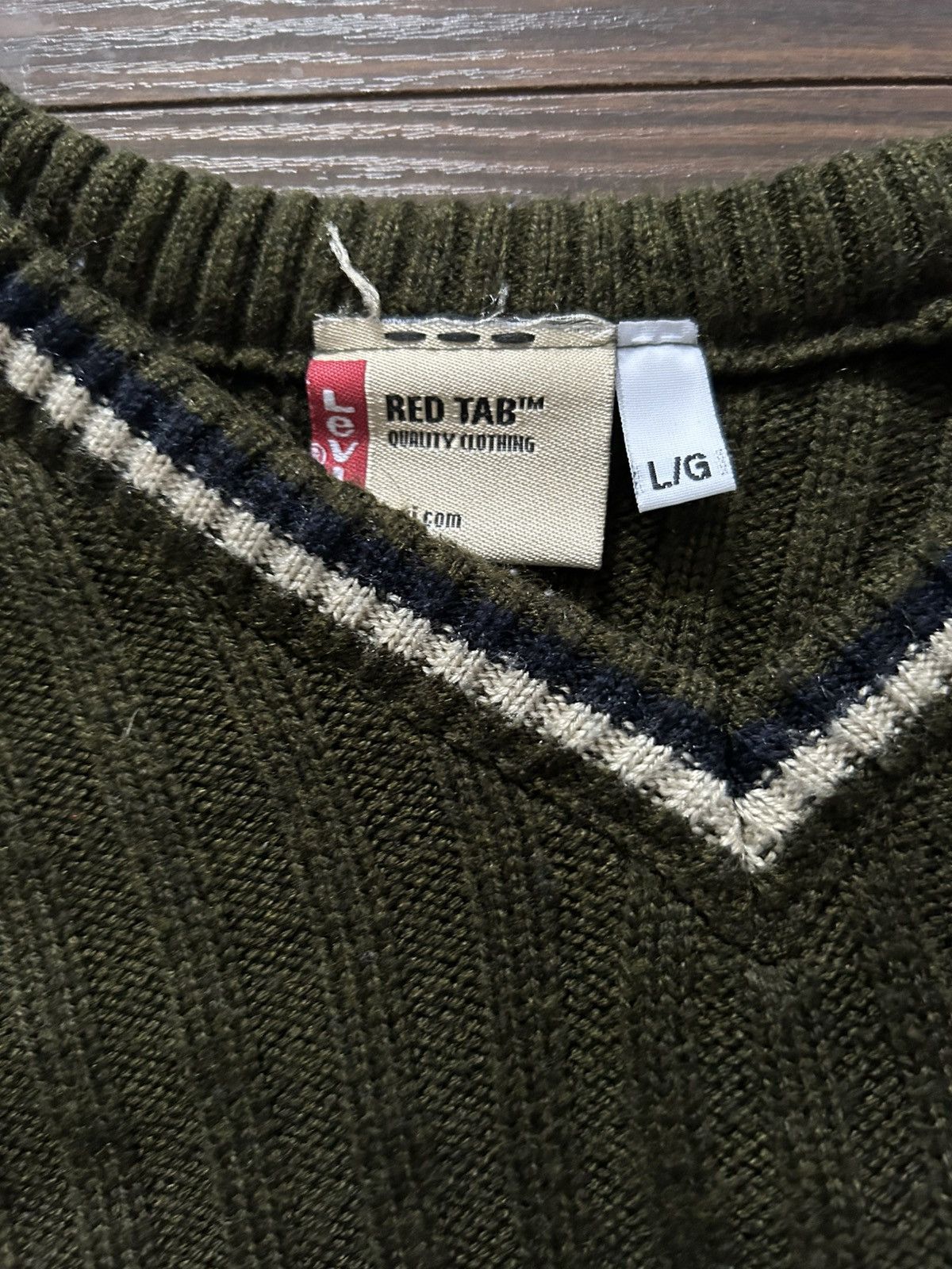 Levi's Vintage Levi’s Red Tab Ribbed V-Neck Sweater Green Large Size US L / EU 52-54 / 3 - 3 Thumbnail
