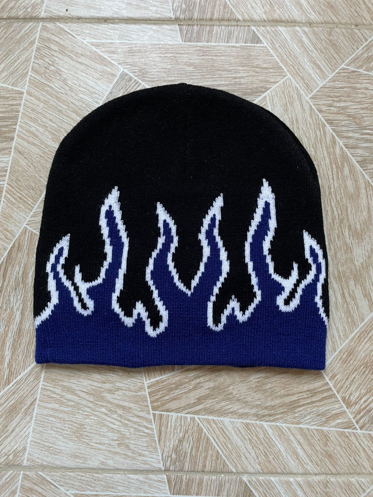 Japanese Brand × Vintage Y2K Rare Japanese Brand Blue Flame Logo Opium Beanie Hat Size ONE SIZE - 2 Thumbnail