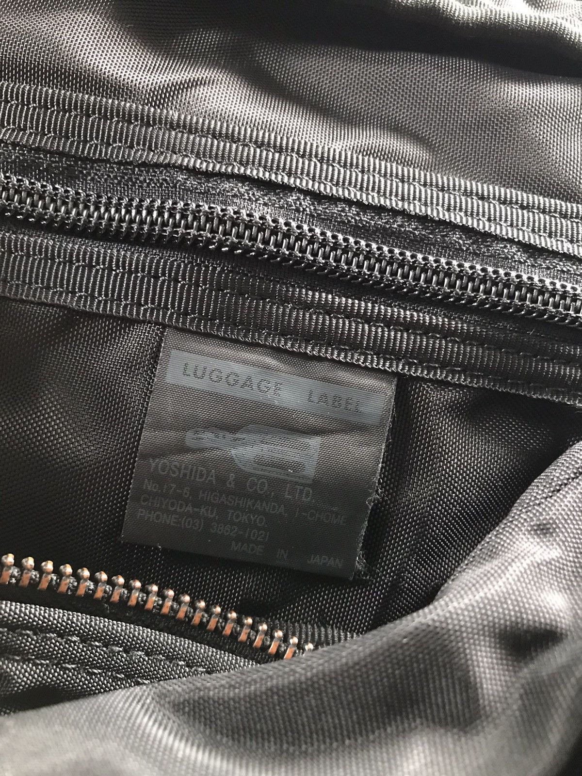 Japanese Brand × Porter Vintage Luggage Label Yoshida Messenger Bag Size ONE SIZE - 8 Thumbnail