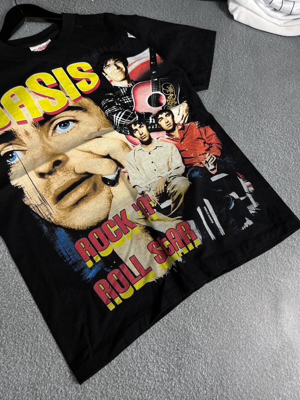 Band Tees Oasis Vintage Crazy Print Rare T-shirt Size US M / EU 48-50 / 2 - 4 Thumbnail