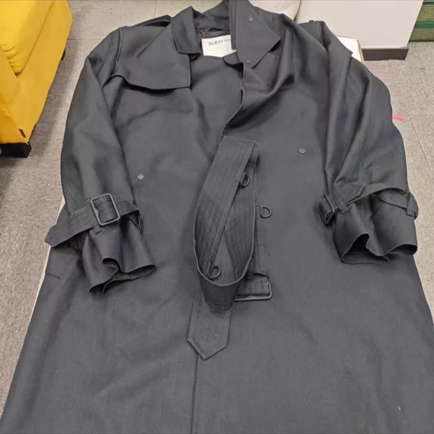 Burberry Burberry Black Single-Breasted Snap-Belted Trench 50 Size US M / EU 48-50 / 2 - 1 Thumbnail