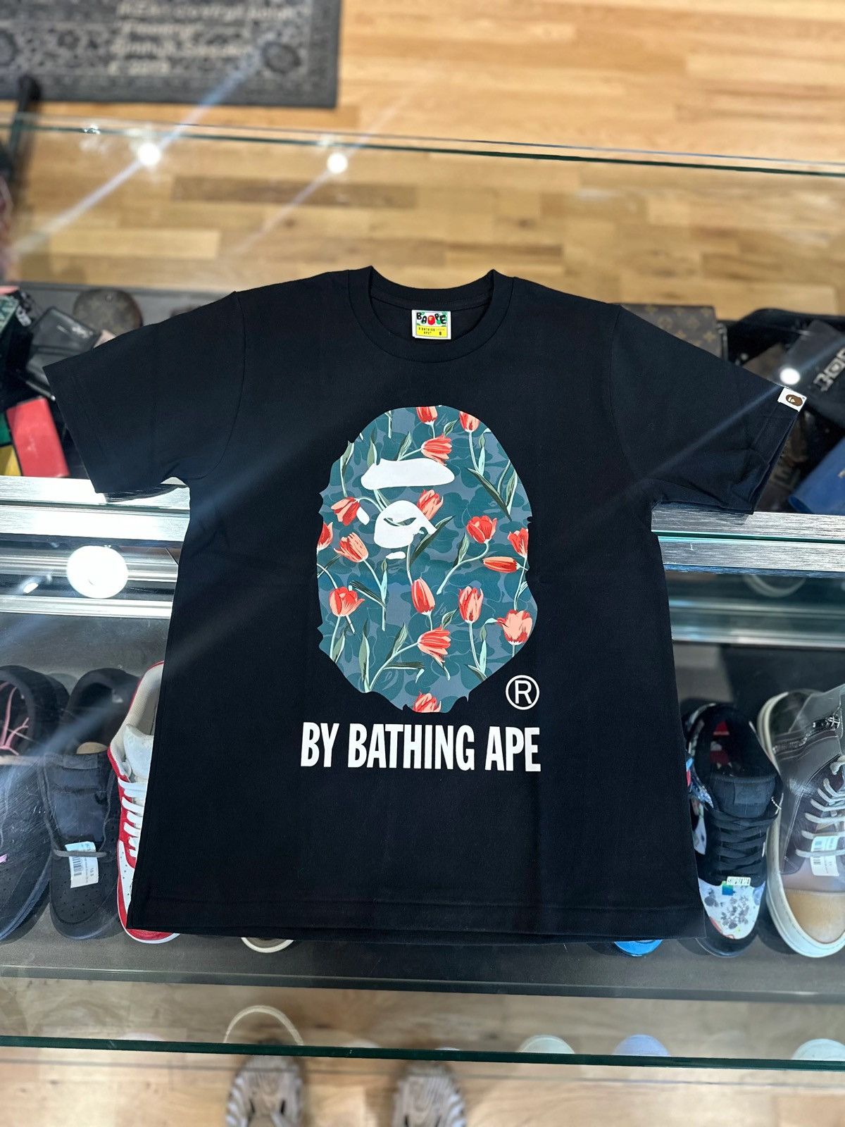 Bape Bape Ape Head Floral Tee XS Size XS / US 0-2 / IT 36-38 - 1 Preview