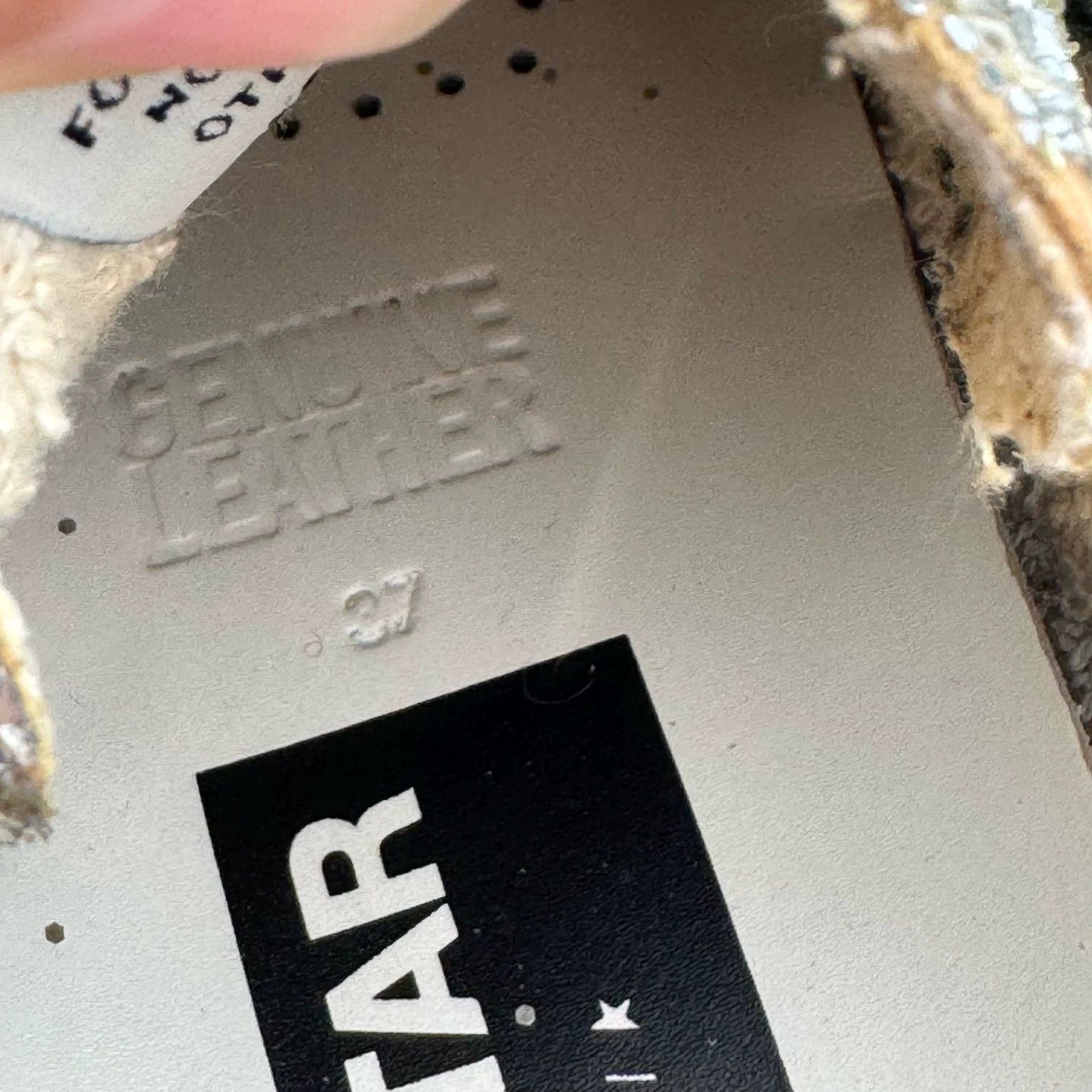 Golden Goose Golden Goose Ggdb Distressed Skate Shoes EU 37 New Size US 6.5 / IT 36.5 - 8 Thumbnail