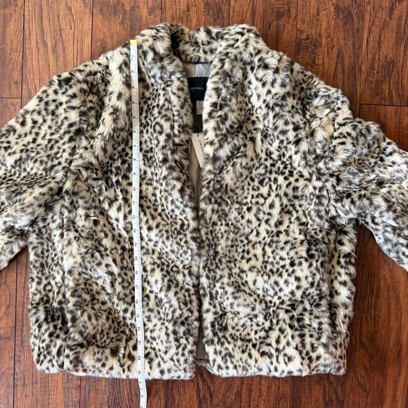 Banana Republic Banana Republic Faux Fur Coat Size M / US 6-8 / IT 42-44 - 14 Thumbnail