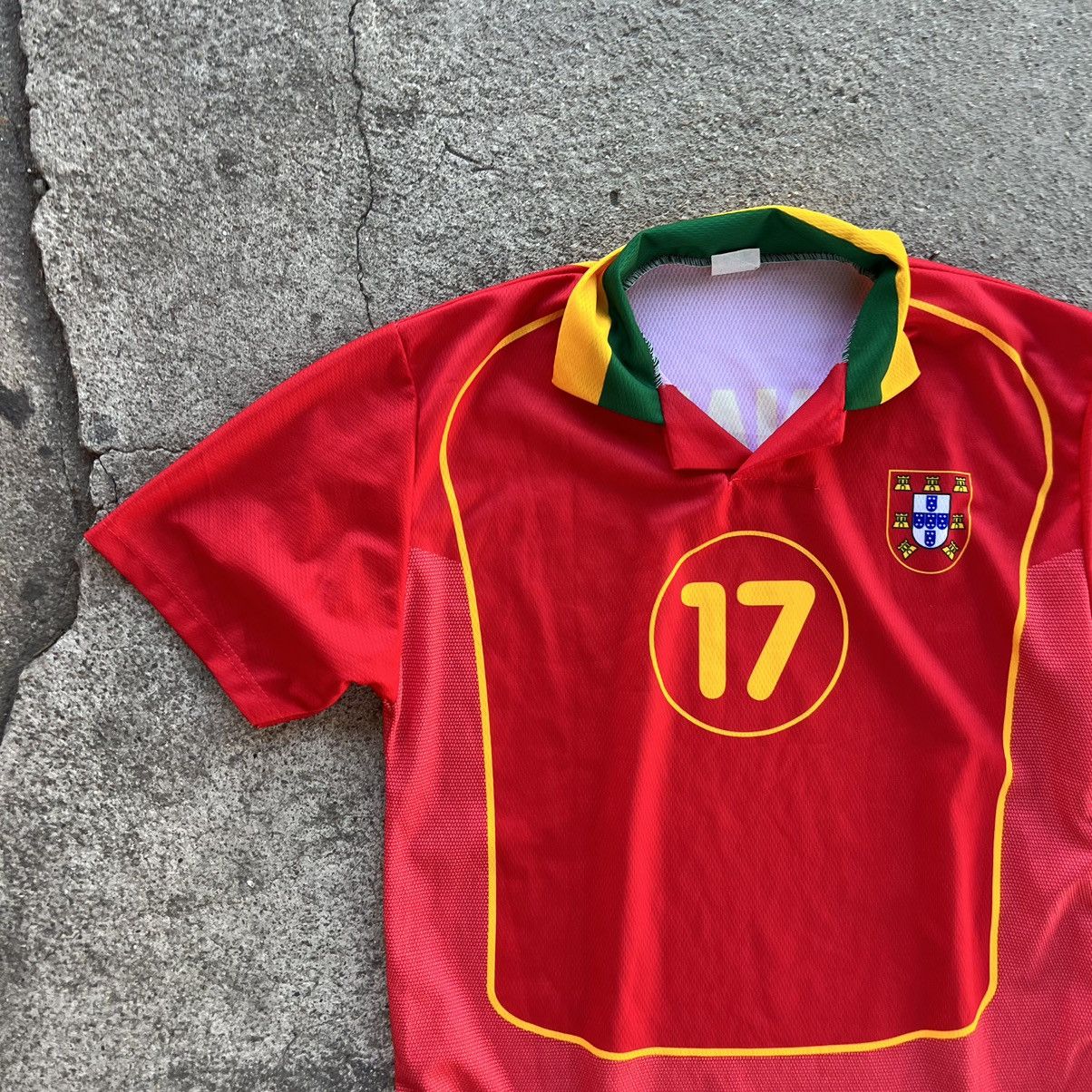 Vintage Vintage Portugal Soccer Jersey Size US M / EU 48-50 / 2 - 3 Thumbnail