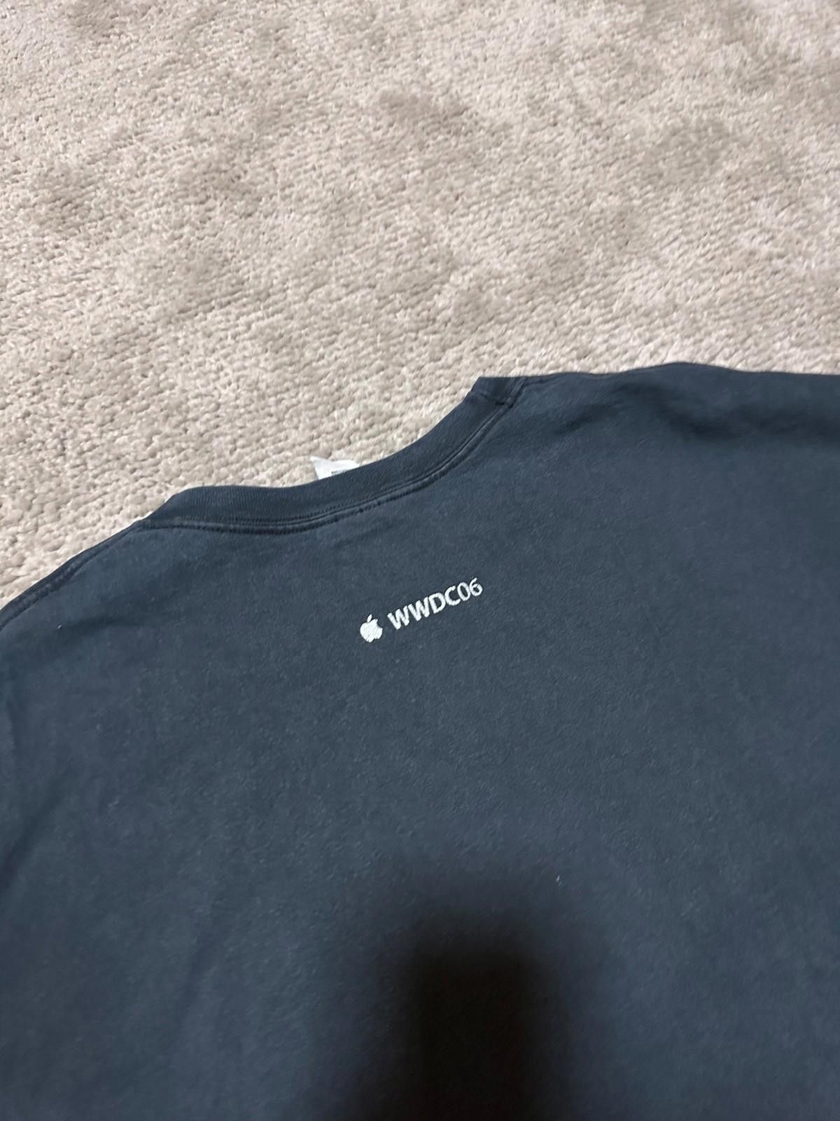 Hanes Vintage 2006 Apple Developers Conference Long Sleeve Tshirt Size US XXL / EU 58 / 5 - 9 Thumbnail