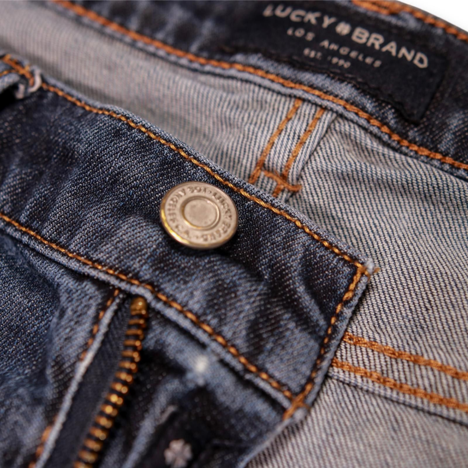 Lucky Brand Lucky Brand 410 Athletic Fit Jeans 32/32 Blue Size US 32 / EU 48 - 3 Thumbnail