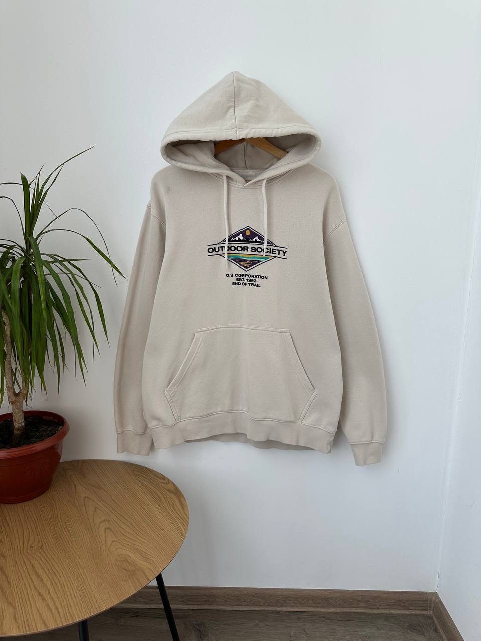 Vintage Vintage Outdoor Society Beige Center Logo Hoodie Size US M / EU 48-50 / 2 - 4 Thumbnail