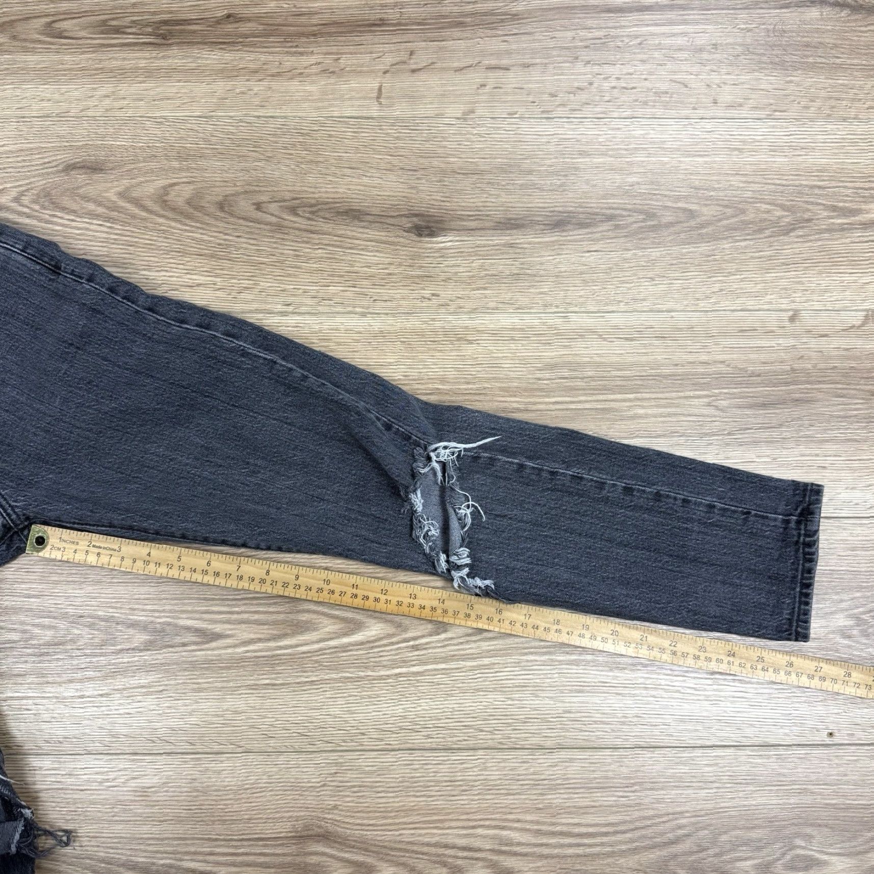 Levi's Levi's Women's Wedgie Straight 25x27 Gray Jeans Button Fly Destroyed Size 42" / US 20 - 7 Thumbnail