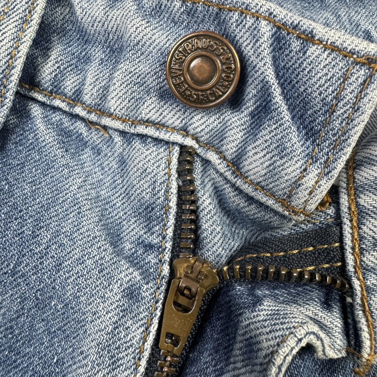 Levi's × Vintage 💥Vintage 90’s Levis 515 Faded Blue Light Wash Denim Size US 31 - 8 Thumbnail
