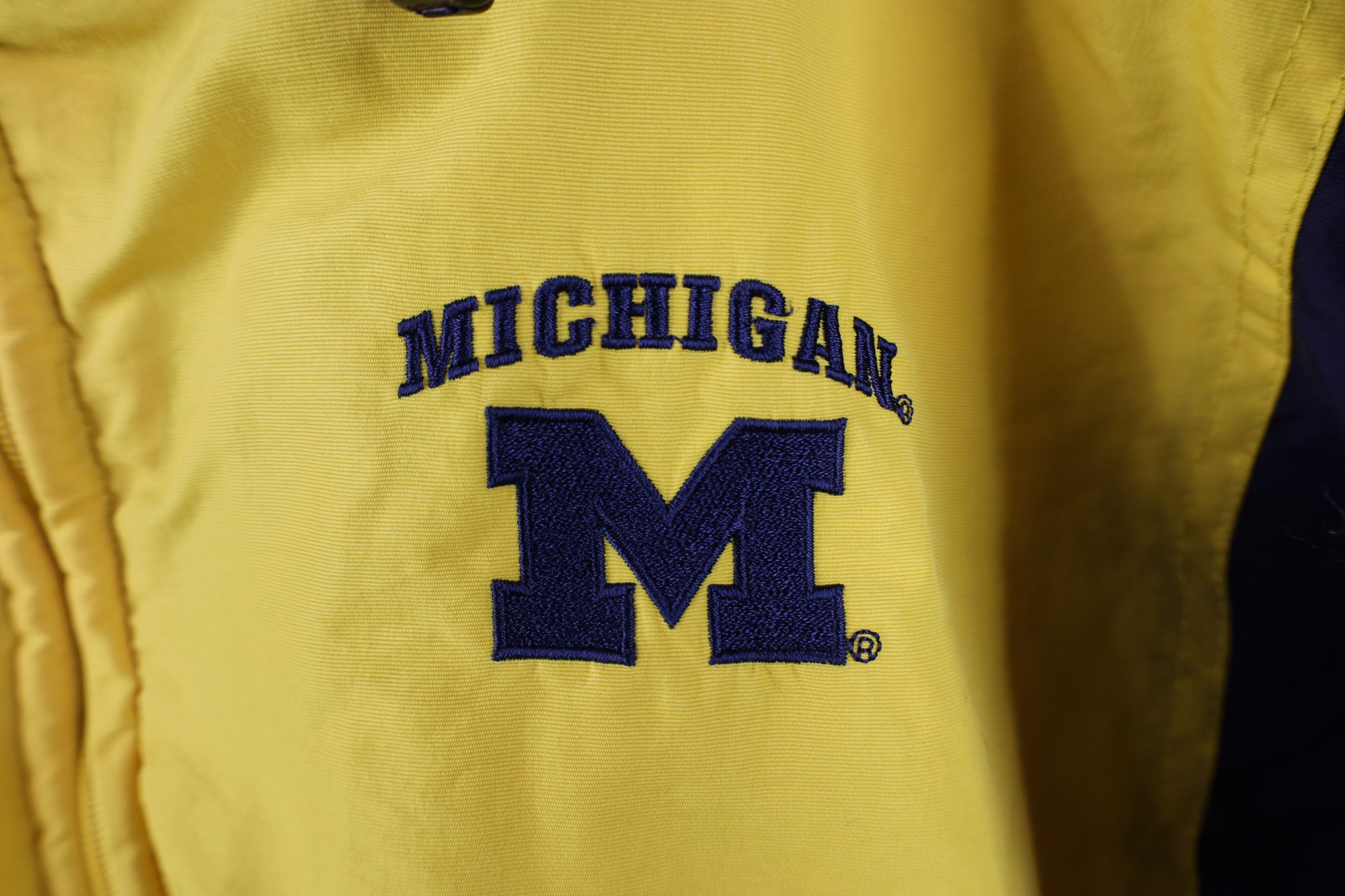 Vintage Vintage University of Michigan Fleece Lined Hooded Jacket Size US L / EU 52-54 / 3 - 4 Thumbnail