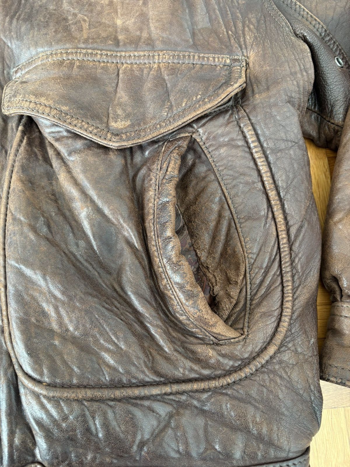 Vintage Vintage Leather Jacket Size US L / EU 52-54 / 3 - 6 Thumbnail