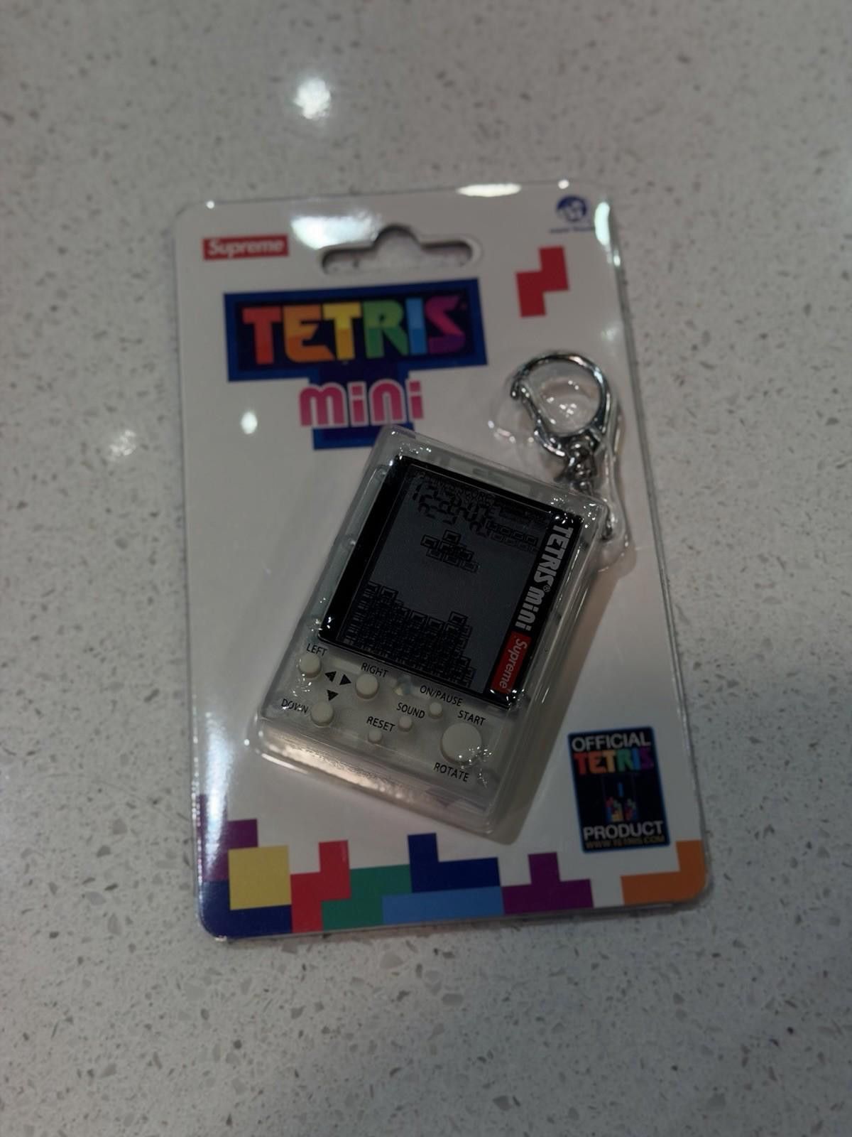 Supreme Supreme Tetris Mini Keychain Blue Brand New 100% Authentic Size ONE SIZE - 3 Thumbnail