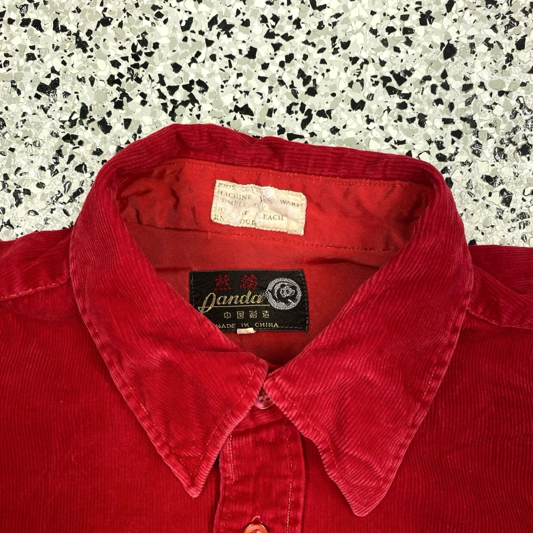Vintage VINTAGE Panda Shirt Corduroy Red Cotton Long Sleeve Button Pocket 80s Men XL Cotton Button-Down Mens Size US XL / EU 56 / 4 - 2 Thumbnail