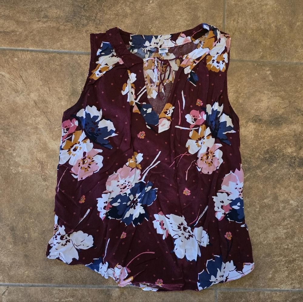Old Navy Multicolored Floral ON Vneck Tank Size S / US 4 / IT 40 - 1 Thumbnail