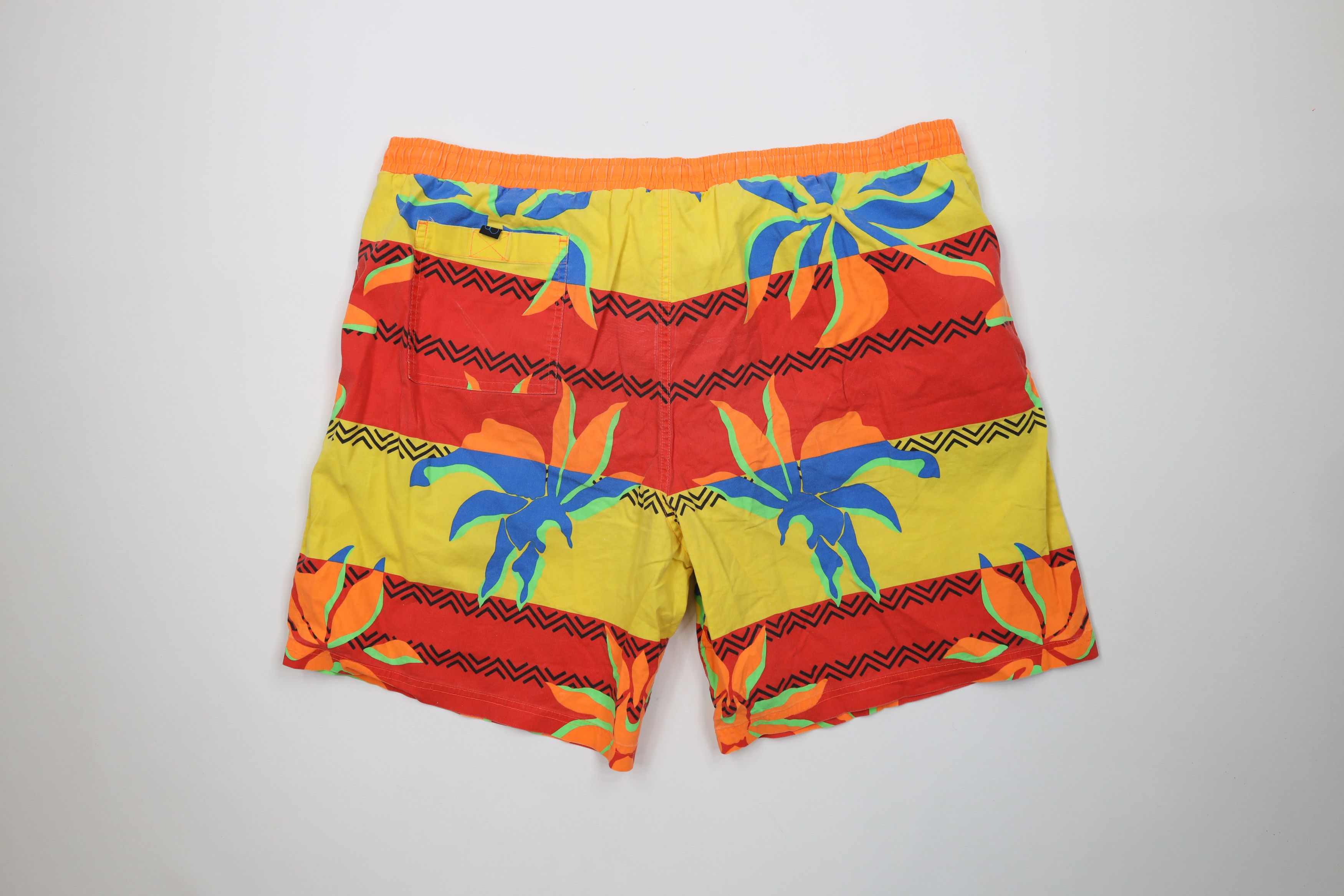 Ocean Pacific Vintage 90s Ocean Pacific Kahlina Abstract Surf Shorts Size US 38 / EU 54 - 12 Thumbnail