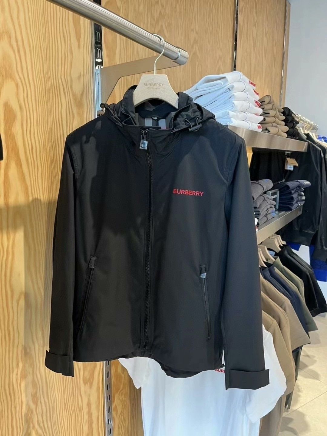 Burberry Burberry Men's Outdoor Windbreaker Jacket Size US M / EU 48-50 / 2 - 1 Thumbnail