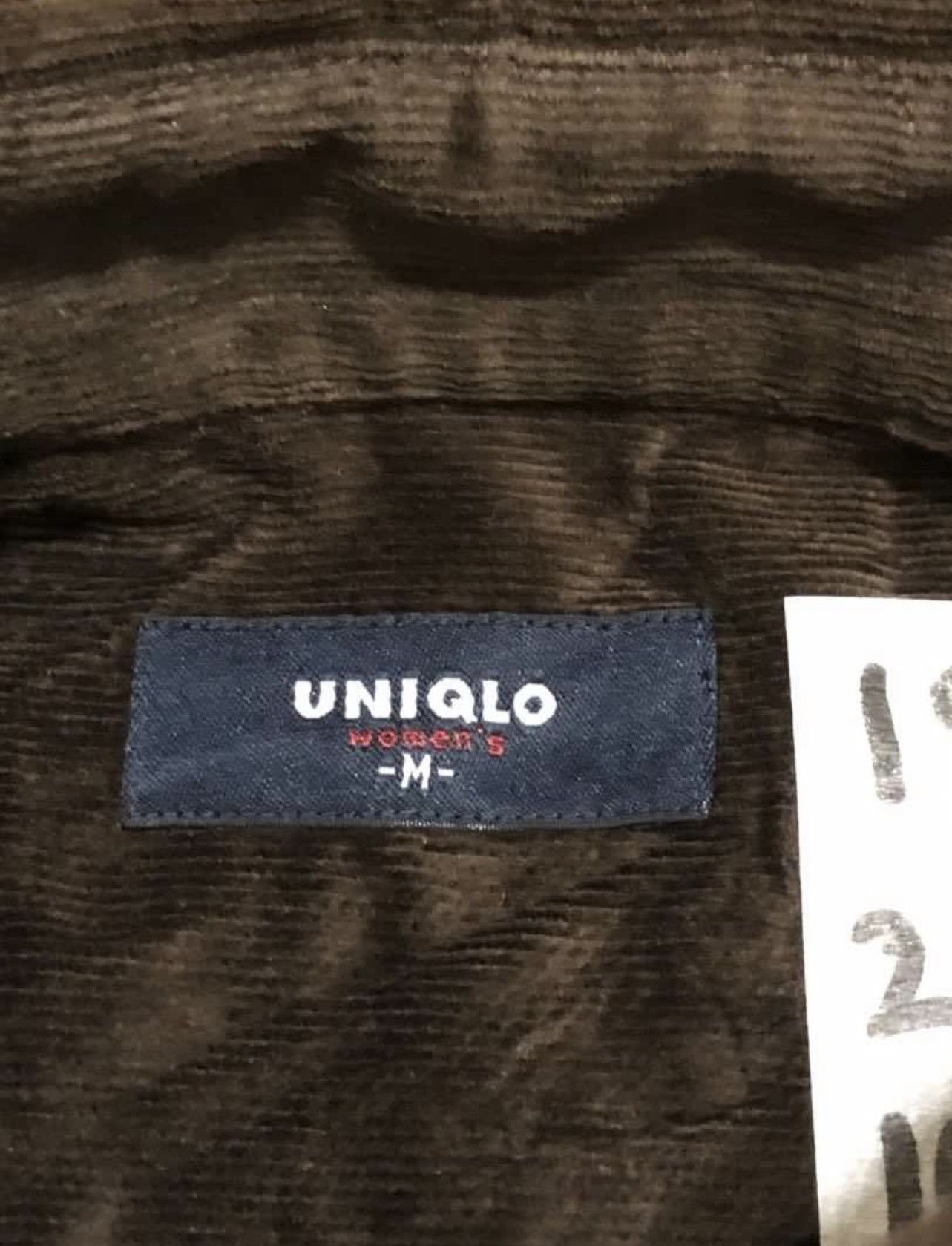 Uniqlo Brown Uniqlo Corduroy Button Up Shirt Size M / US 6-8 / IT 42-44 - 4 Thumbnail