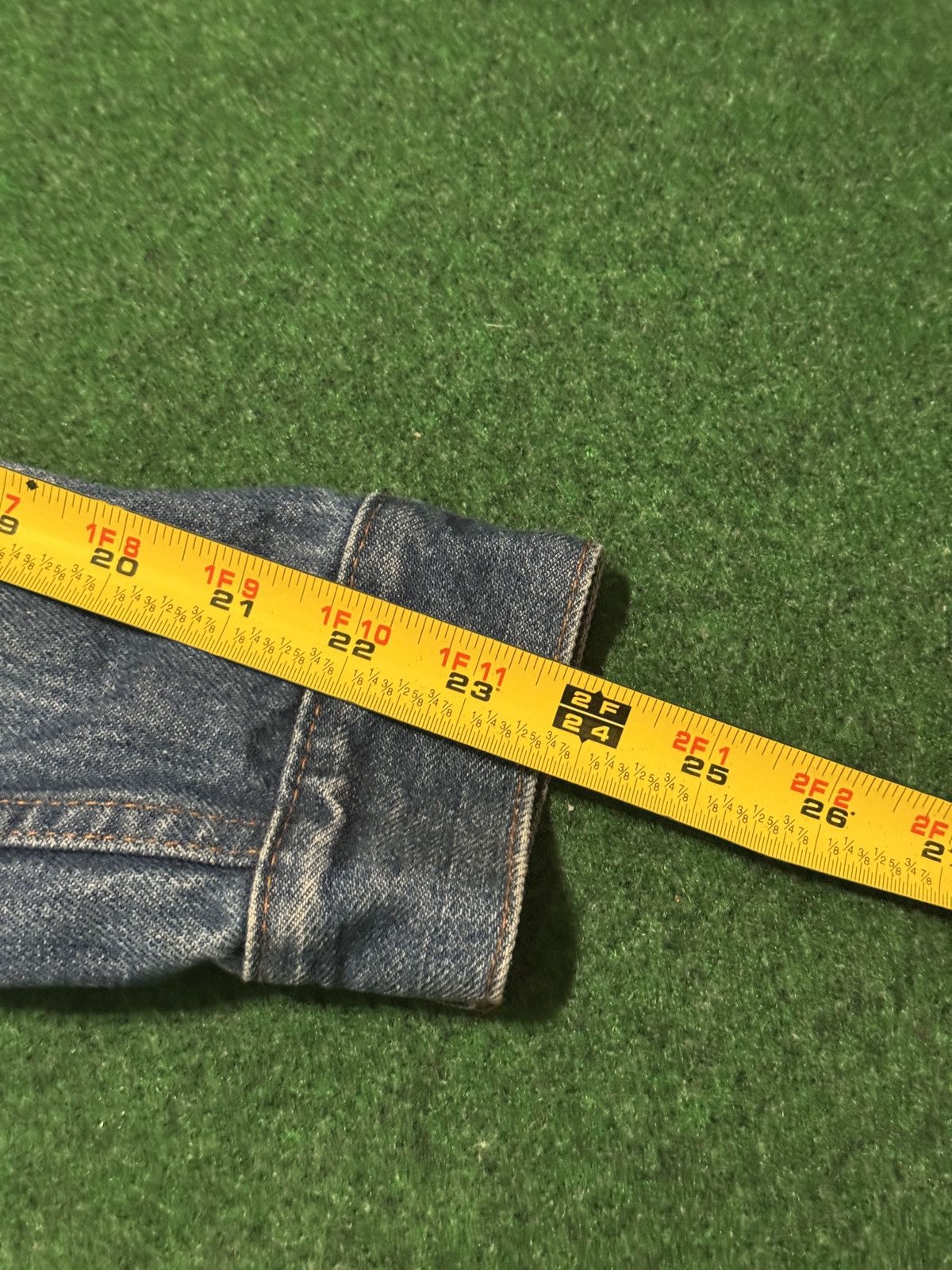 Levi's Vintage Clothing Vintage 90s Levi’s 70506 Denim Trucker Grunge Med 38 Jacket Size US M / EU 48-50 / 2 - 9 Thumbnail
