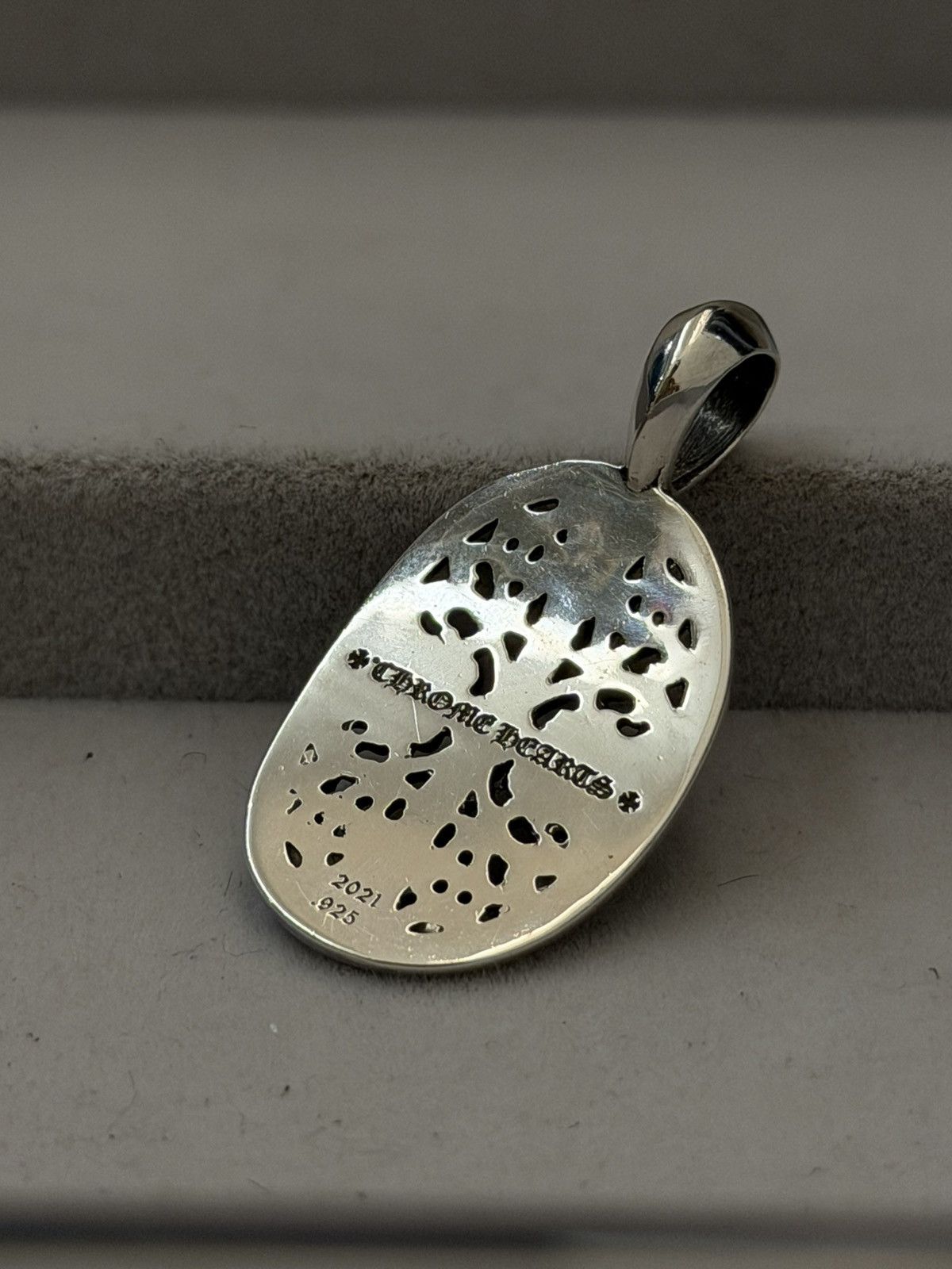 Chrome Hearts Chrome Hearts Classic Oval Diamond Pave Pendant Size ONE SIZE - 7 Thumbnail