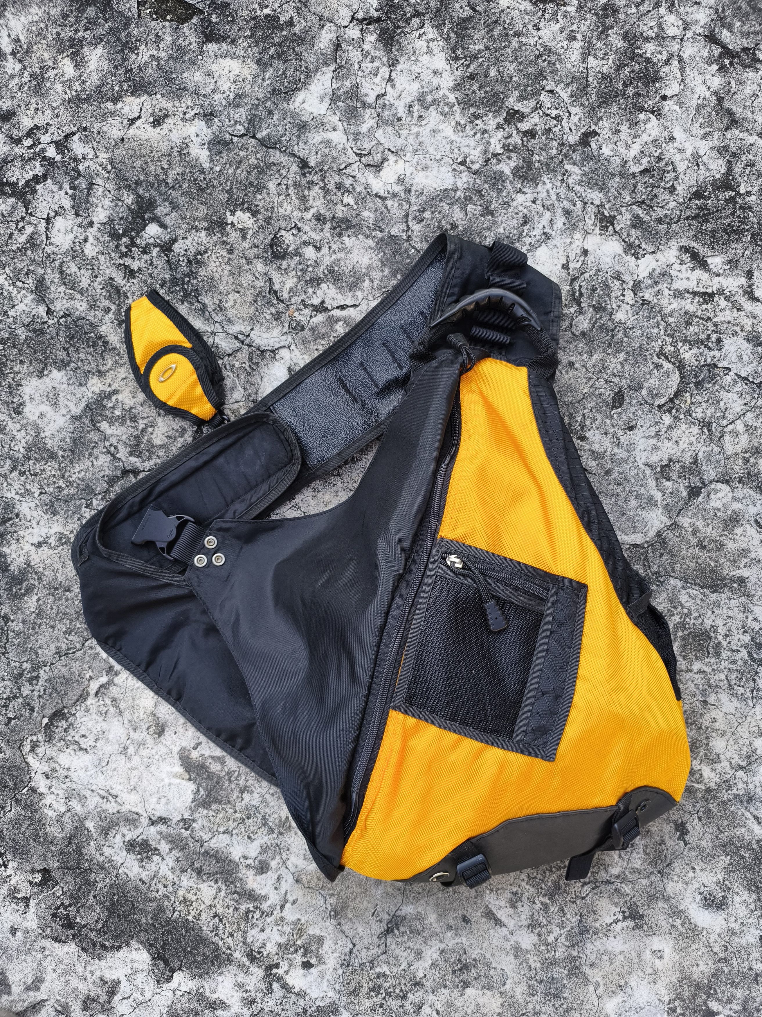 Oakley Oakley Sandbag Yellow Size ONE SIZE - 3 Thumbnail