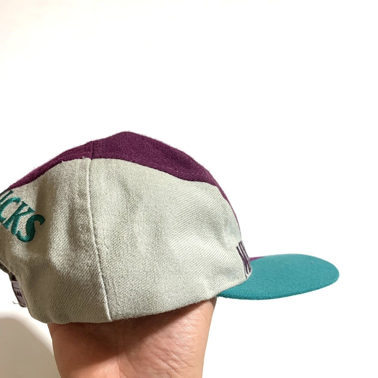 NHL Vintage Mighty Ducks Authentic NHL Spell Out SnapBack. Size ONE SIZE - 5 Thumbnail