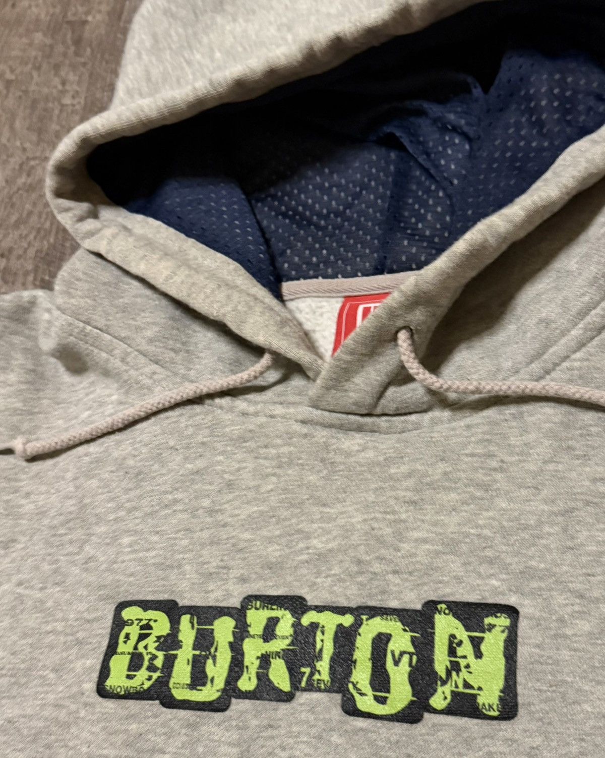 Burton Vintage Burton Snowboards Y2K Hoodie size XL Size US XL / EU 56 / 4 - 2 Thumbnail