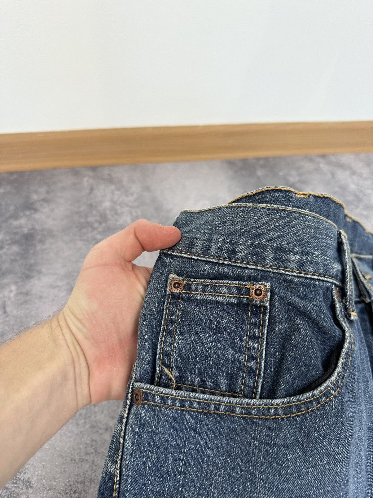 Vintage Carhartt USA Baggy Straight Fit Washed Denim Jeans