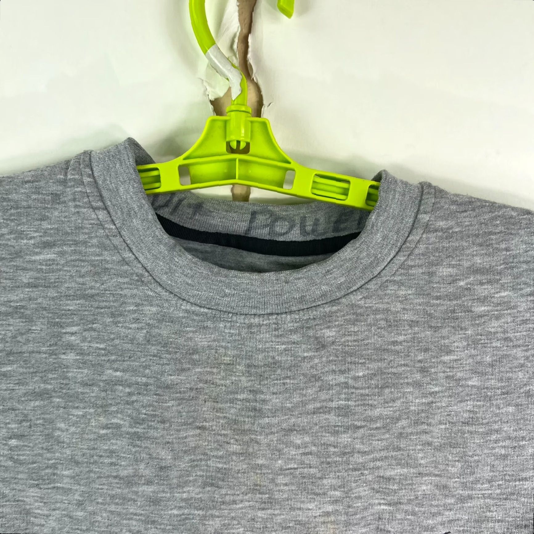 Nike VINTAGE Nike Sweatshirt Reverse Weave Gray Tag Pullover Crew Neck Mens M Gray 80s 90s Embroidered Logo Size US M / EU 48-50 / 2 - 4 Thumbnail