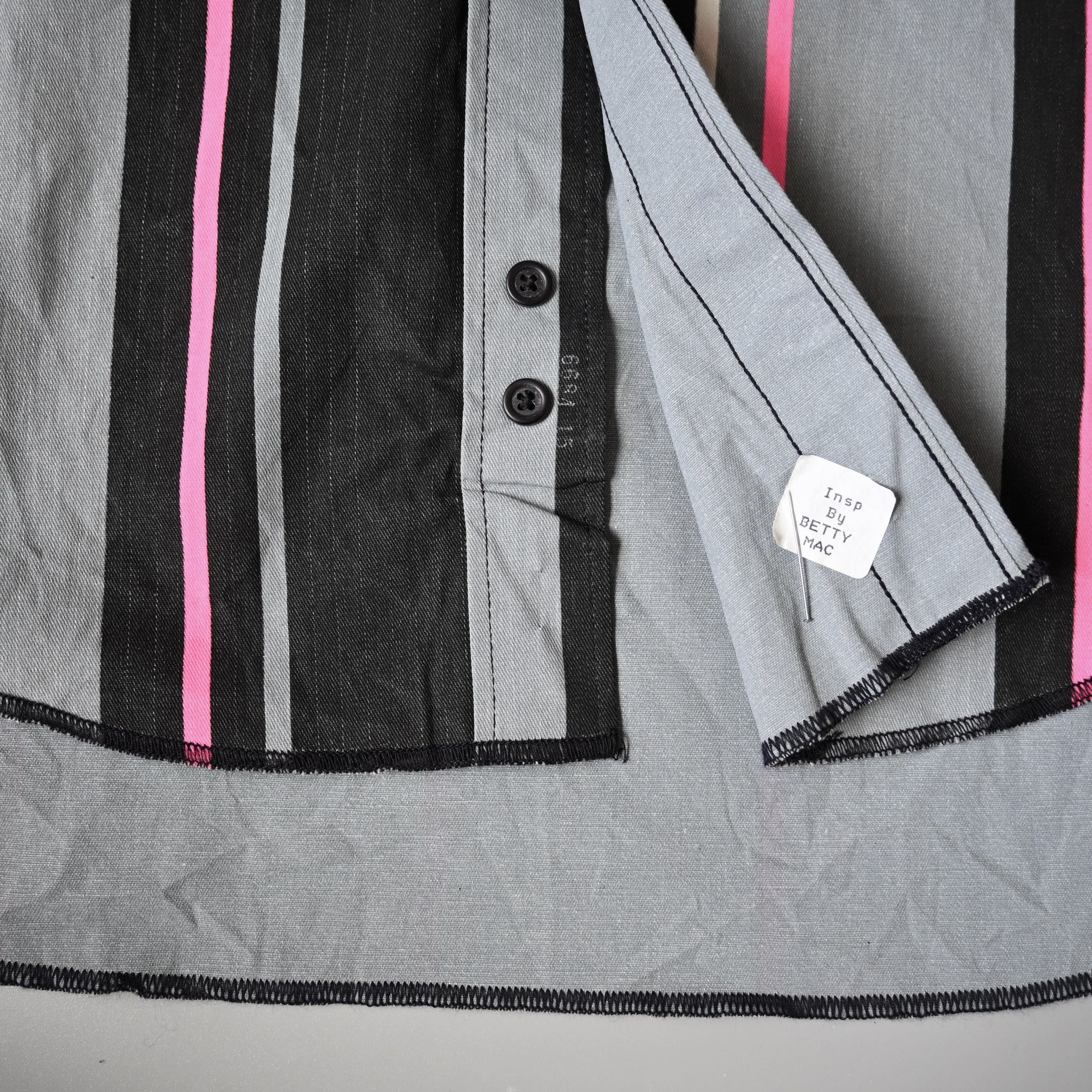 Vintage MINT, 1990s Wrangler Brushpopper cape shirt grey x pink Size US L / EU 52-54 / 3 - 4 Thumbnail