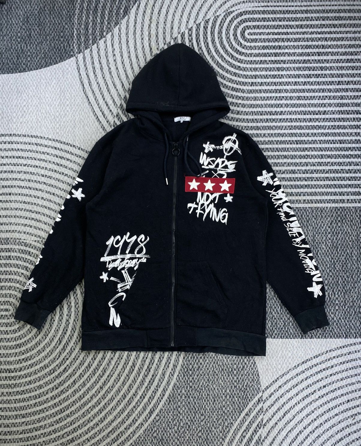 In The Attic 🔥🔥In The Attic Punk Design Rare Zipper Hoodie Jacket Size US L / EU 52-54 / 3 - 2 Thumbnail