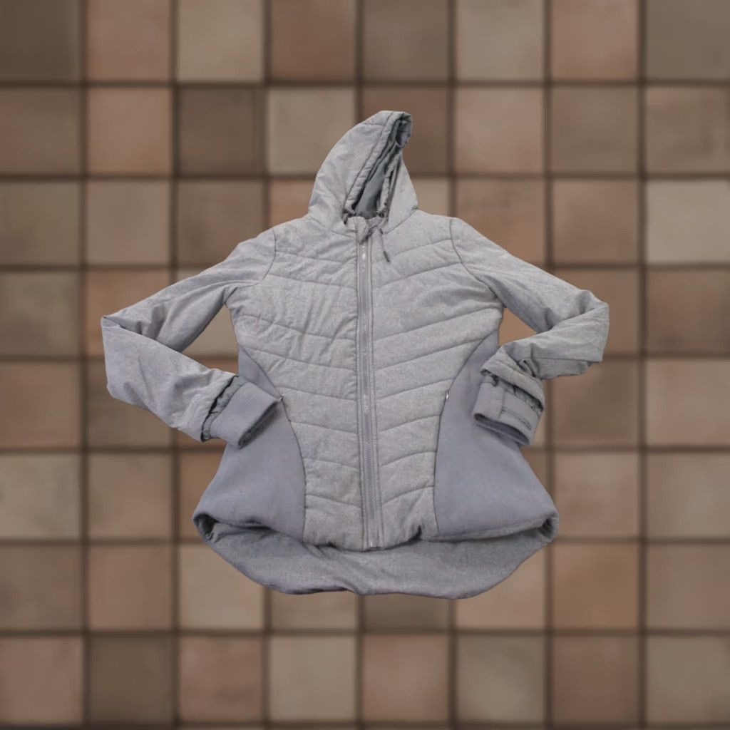 Gymshark Gymshark Jacket Womens L Puffer Stretch Running Athletic Logo Gray Size L / US 10 / IT 46 - 1 Thumbnail