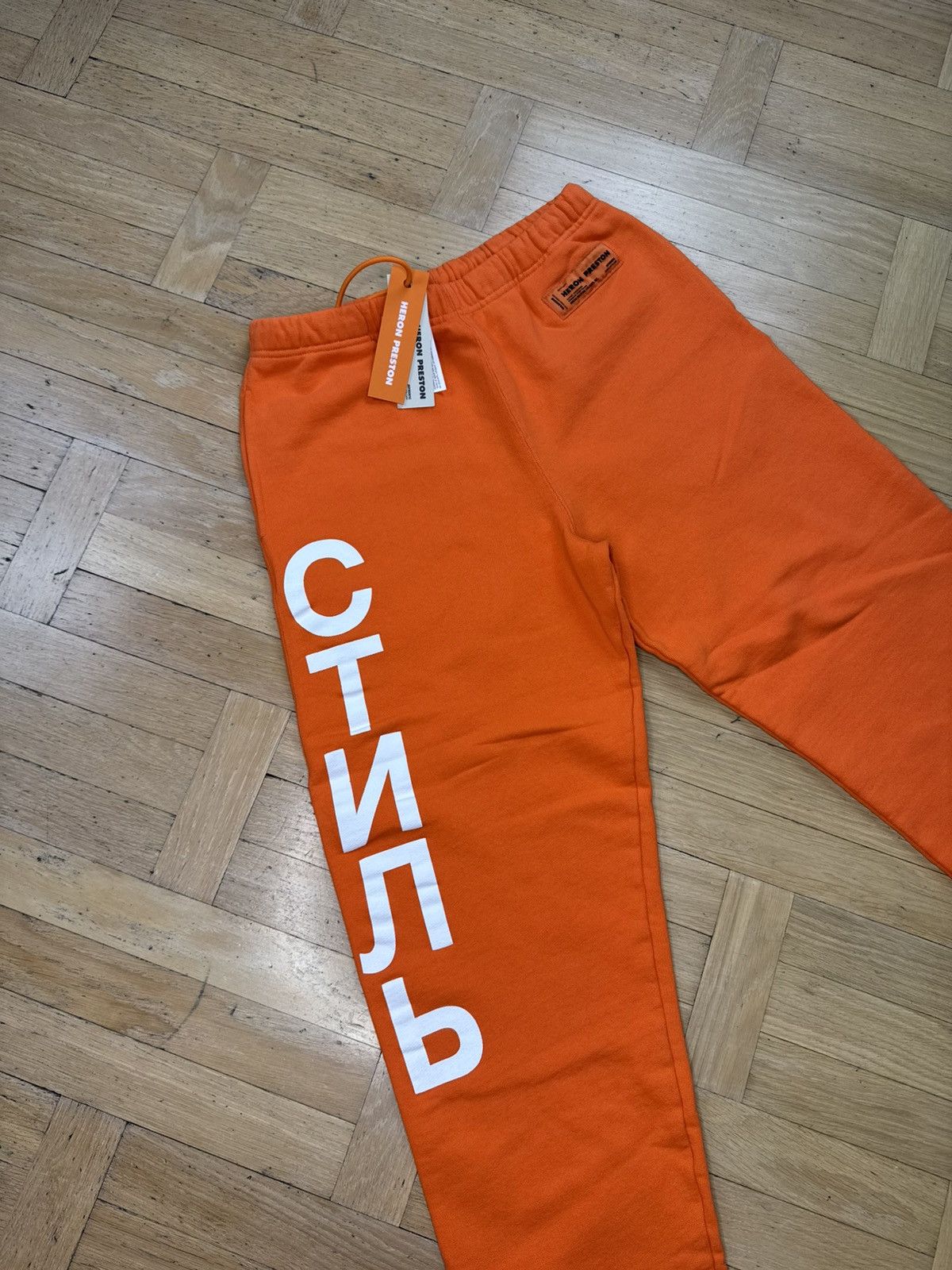 Heron Preston HERON PRESTON ORANGE “STYLE” SWEATPANTS Size US 32 / EU 48 - 3 Thumbnail