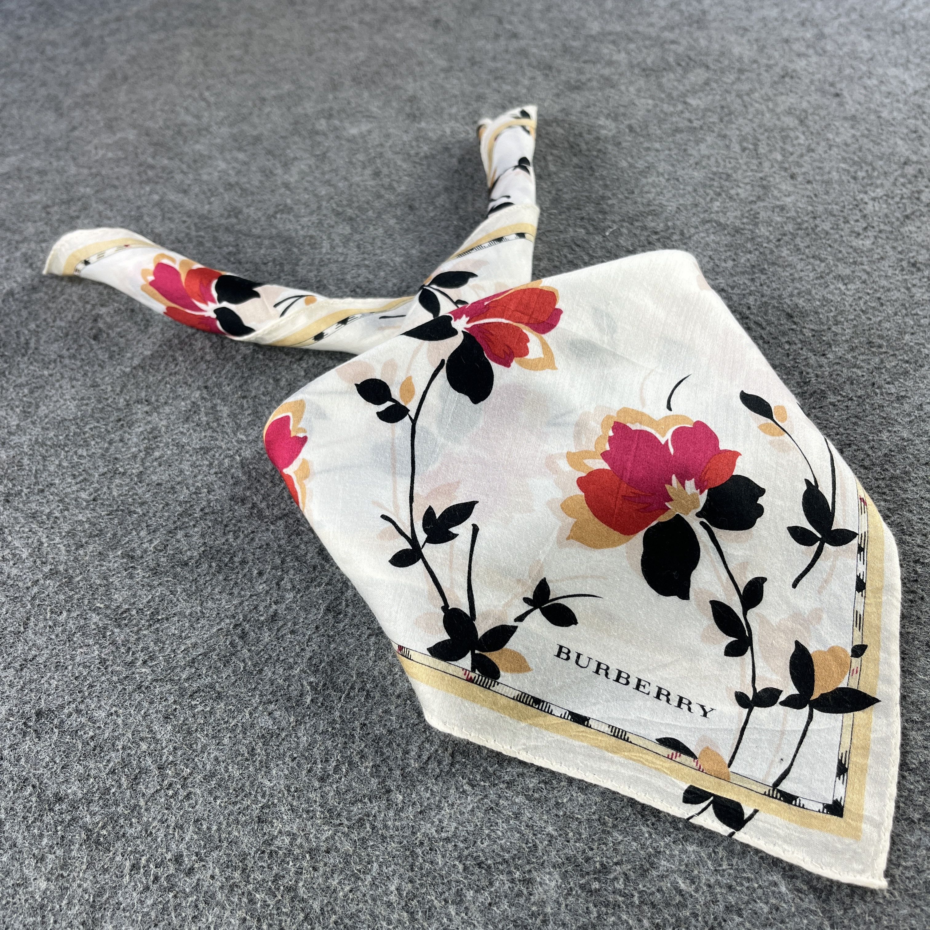 Burberry Burberry Handkerchief / Bandana / Neckerchief B089 Size ONE SIZE - 12 Thumbnail