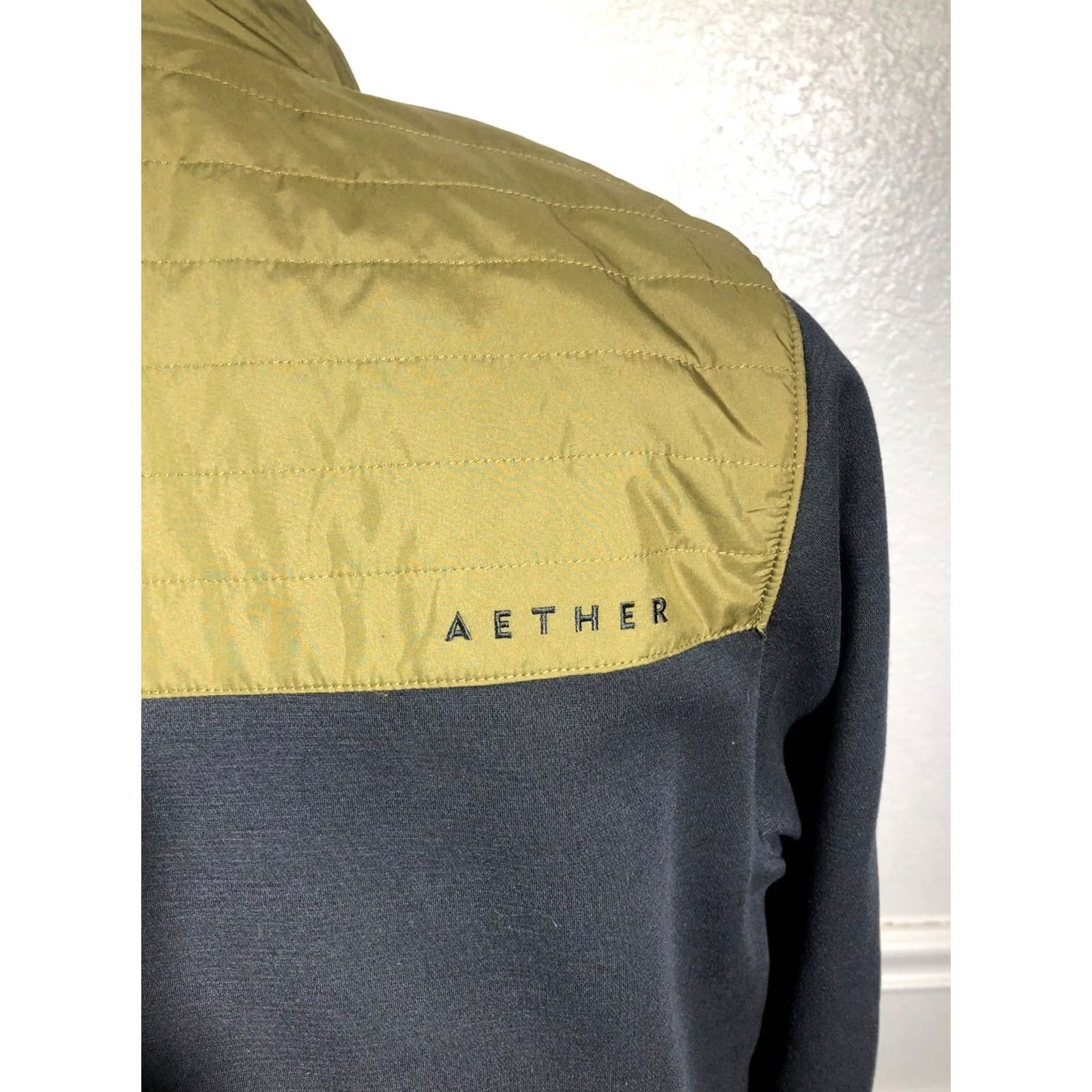 Commando AETHER Canton Puffer Jacket Men's Large Command Green Quilted Size US L / EU 52-54 / 3 - 5 Thumbnail