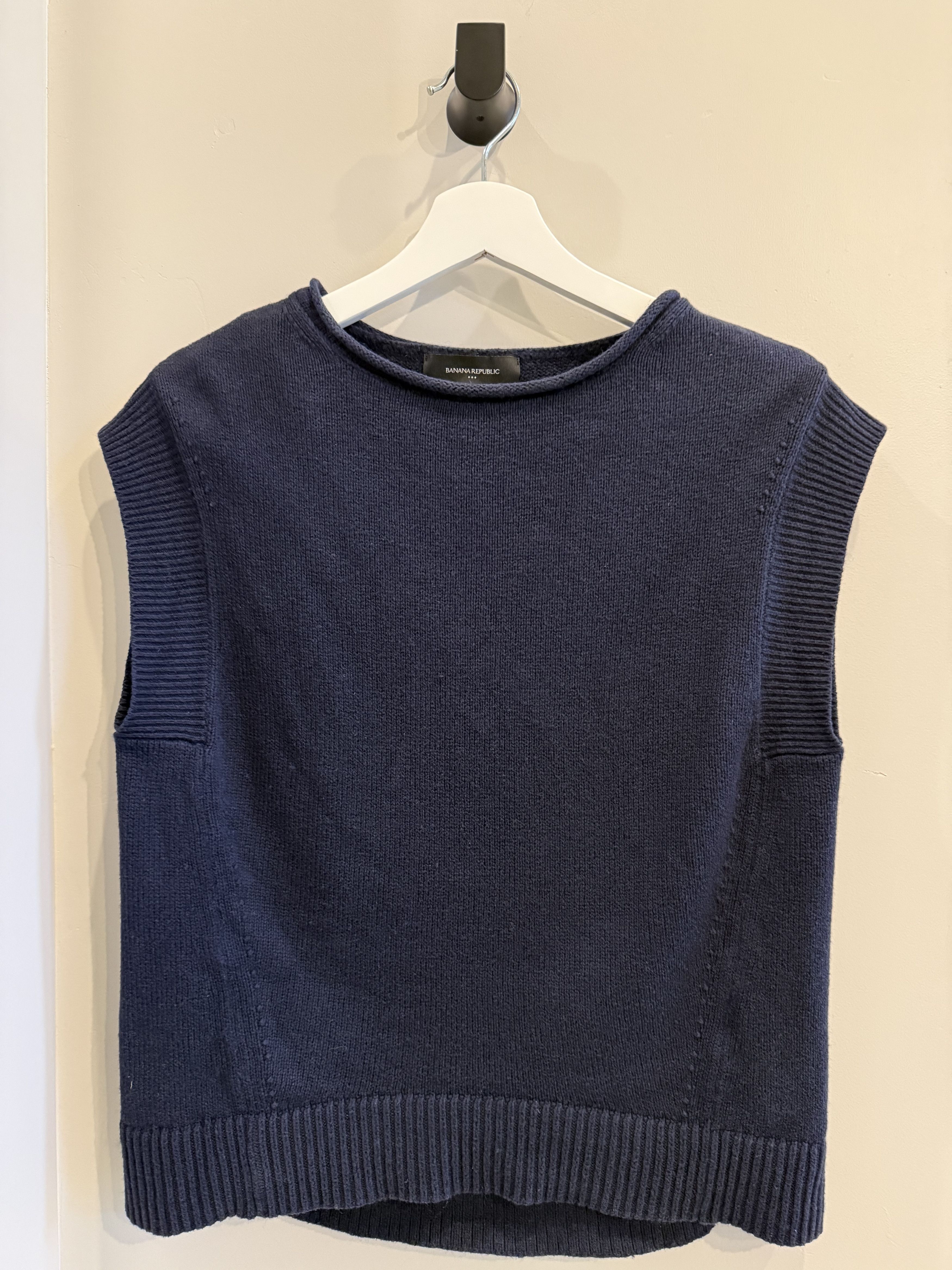 Banana Republic Banana Republic Sleeveless Sweater Vest Size XXS / US 00 / IT 34 - 1 Thumbnail