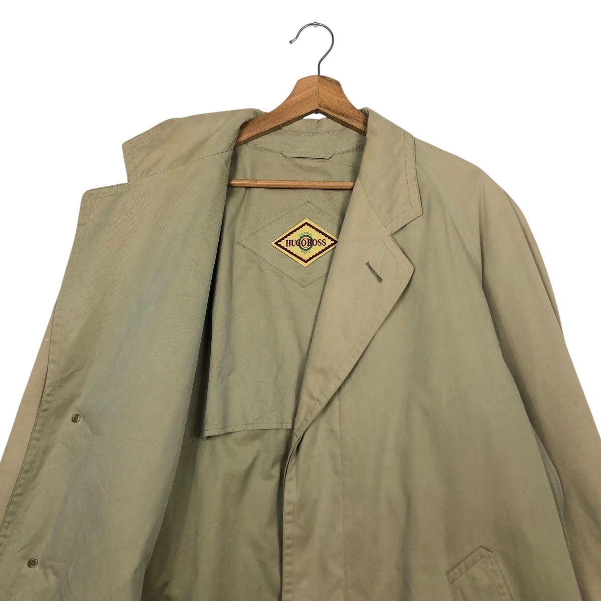Hugo Boss Vintage Hugo Boss Utility Trench — Clean Beige Drape Size US M / EU 48-50 / 2 - 14 Thumbnail