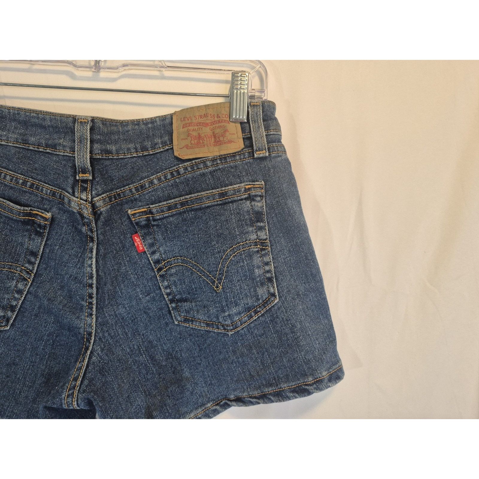 Levi's Y2K Vintage Levi's Red Tab Cotton Womens Jean Shorts 4 Size 27" / US 4 / IT 40 - 3 Thumbnail